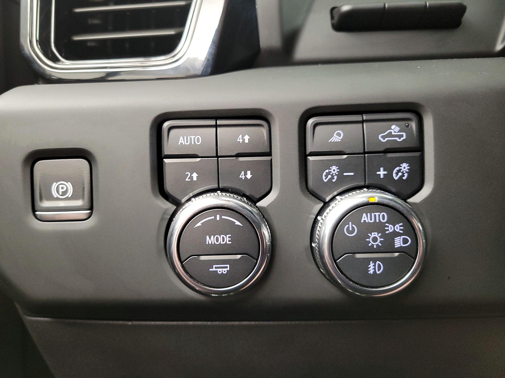 Thumbnail: 2024 GMC Sierra 1500 - 13