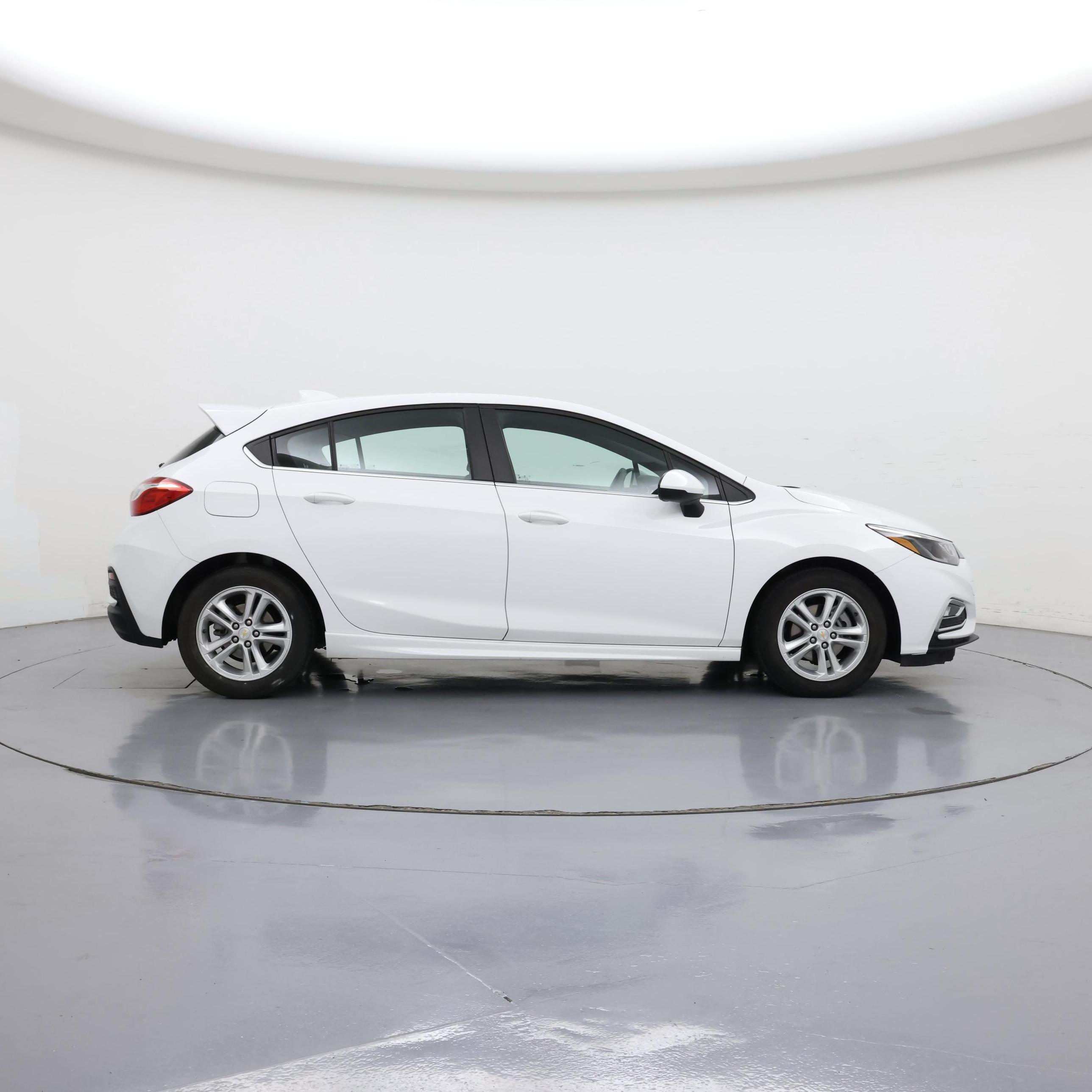 Thumbnail: 2017 Chevrolet Cruze - 7