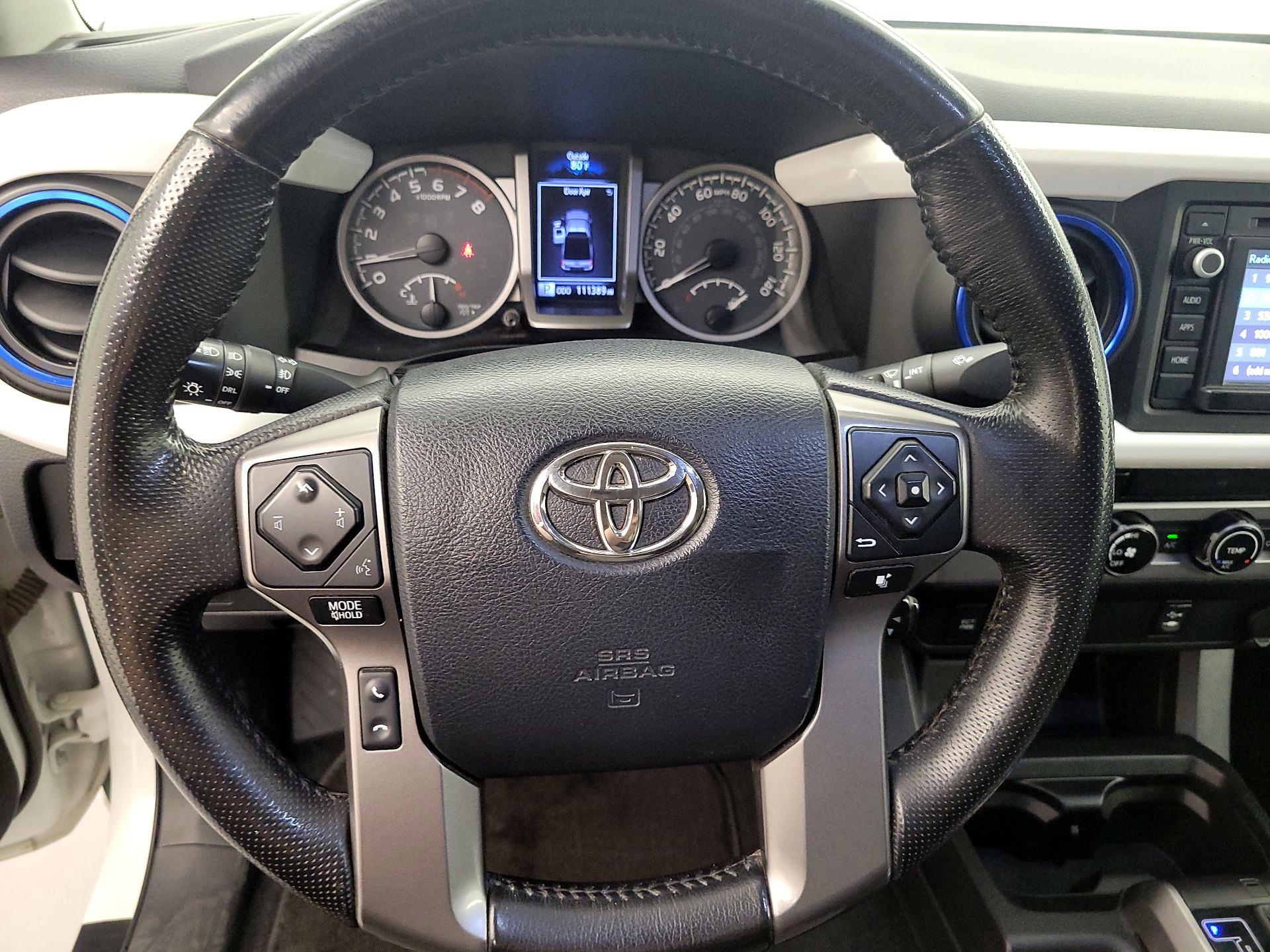 Thumbnail: 2016 Toyota Tacoma - 10