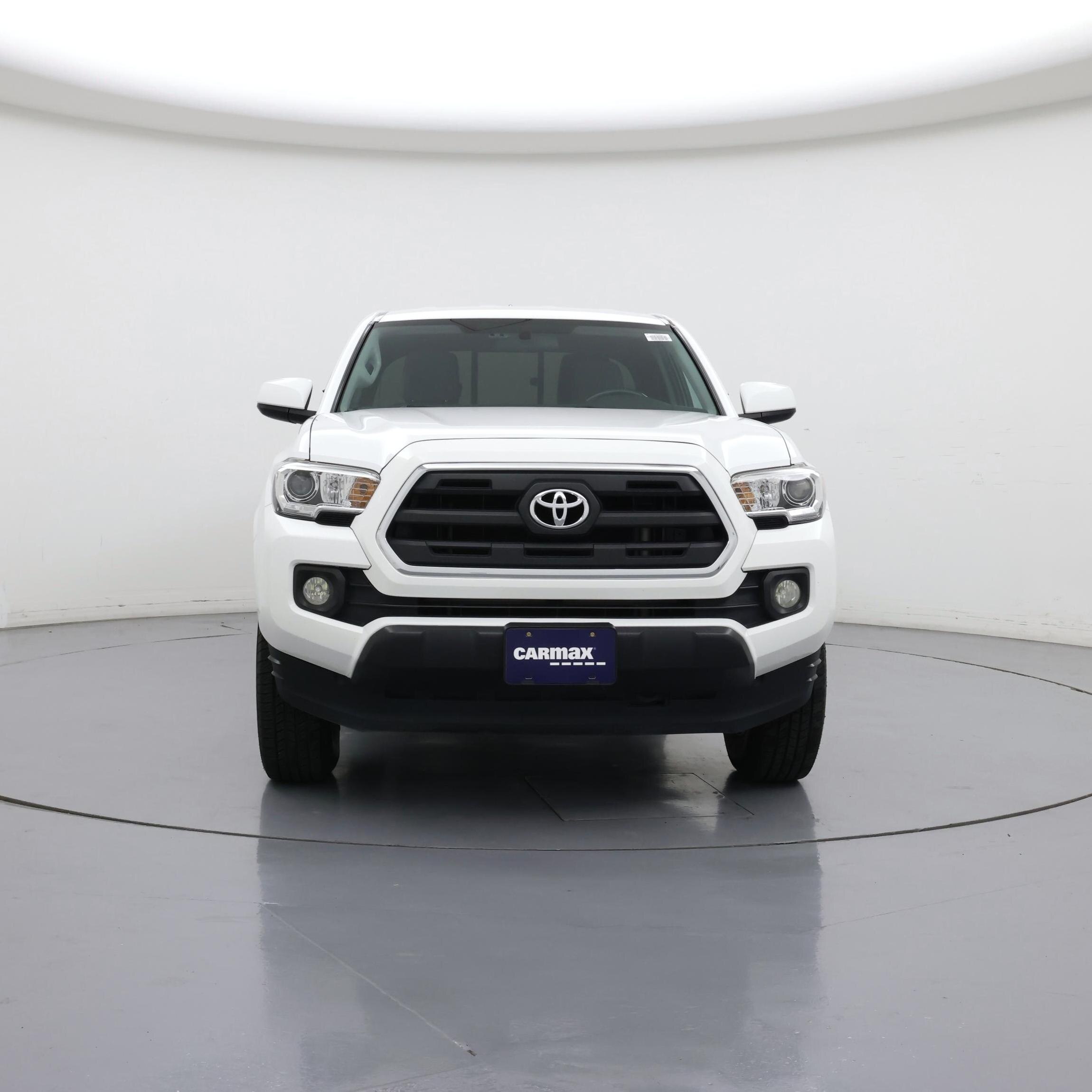 Thumbnail: 2016 Toyota Tacoma - 5