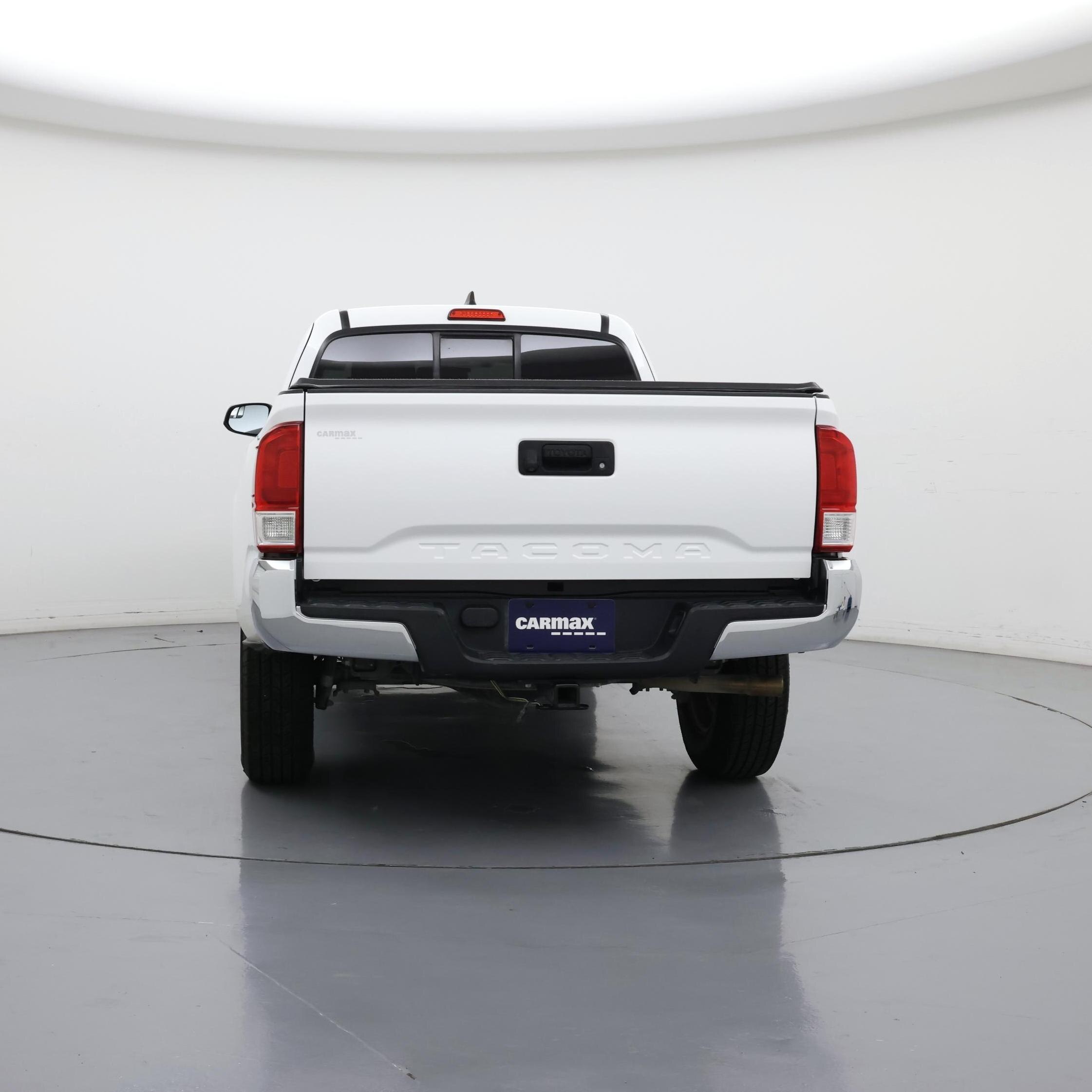 Thumbnail: 2016 Toyota Tacoma - 6