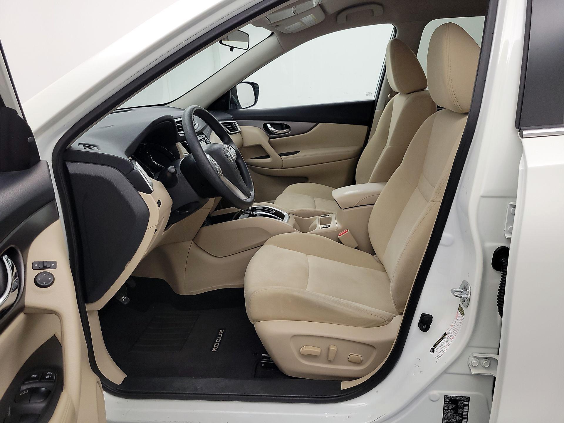 Thumbnail: 2016 Nissan Rogue - 11
