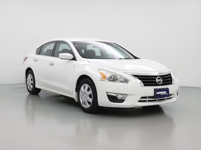 White 2015 Nissan Altima S