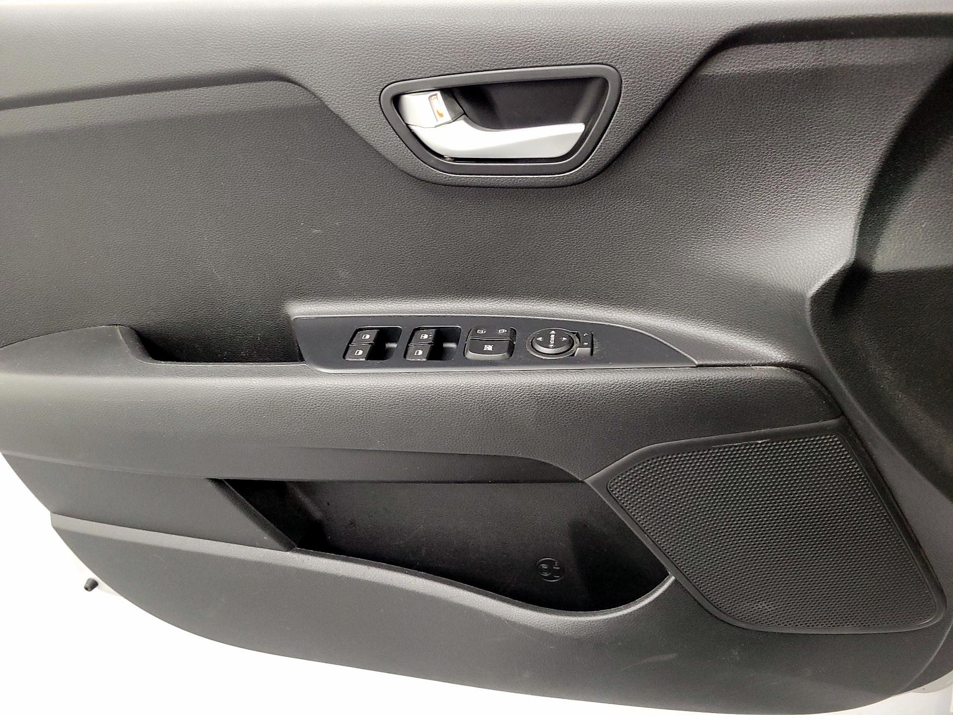 Thumbnail: 2021 Kia Rio - 12