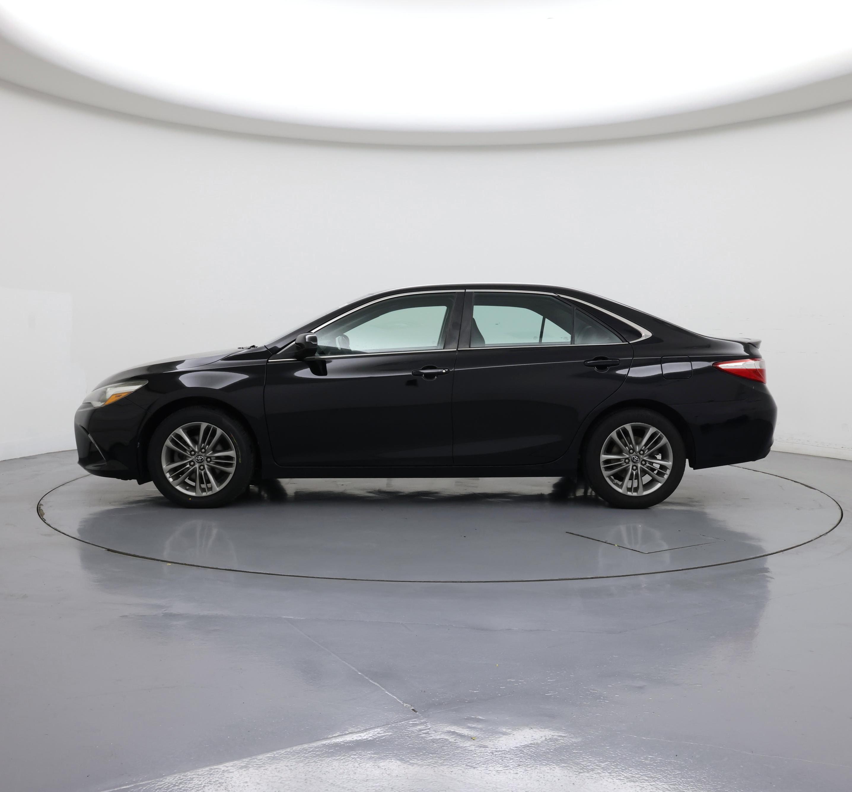 Thumbnail: 2017 Toyota Camry - 3