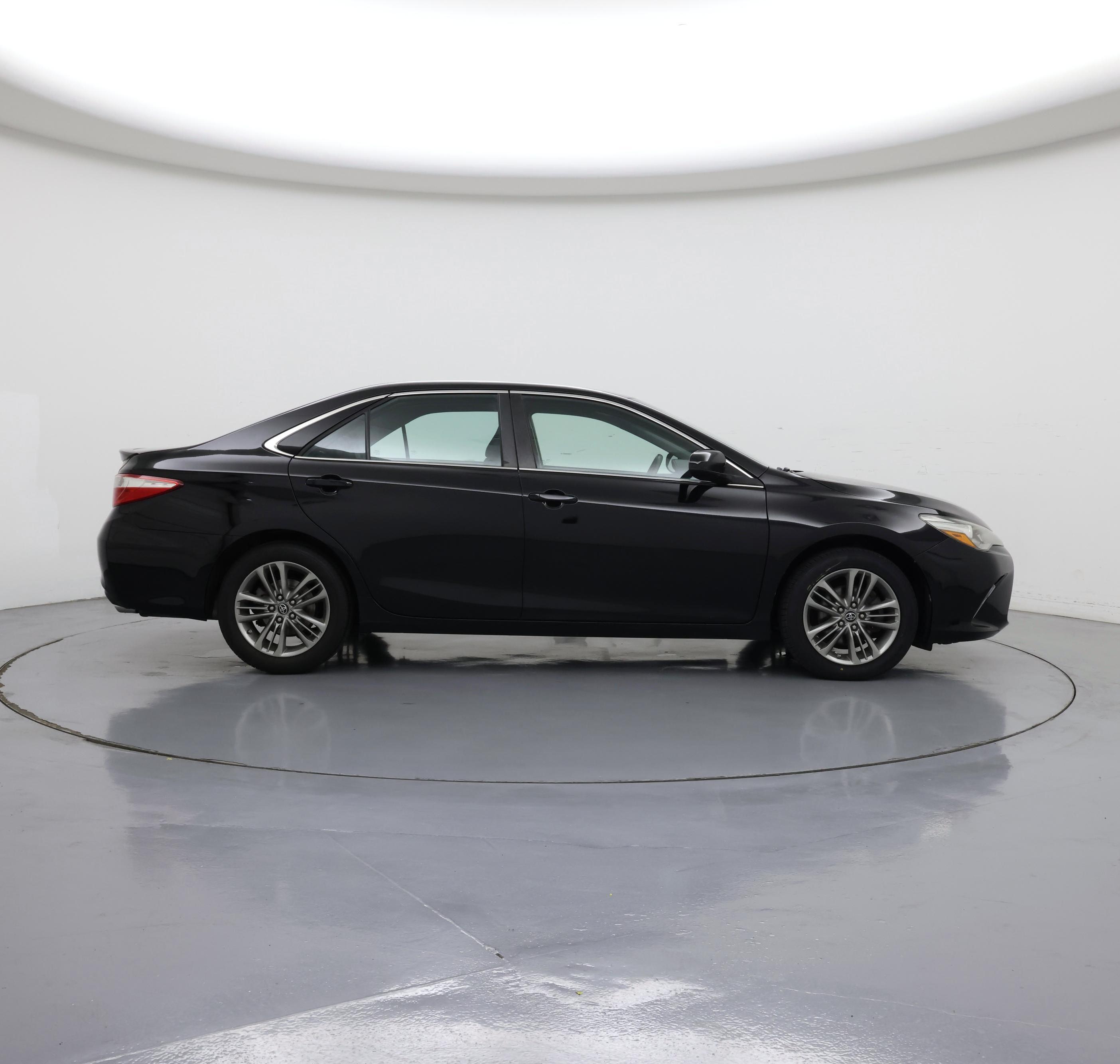 Thumbnail: 2017 Toyota Camry - 7