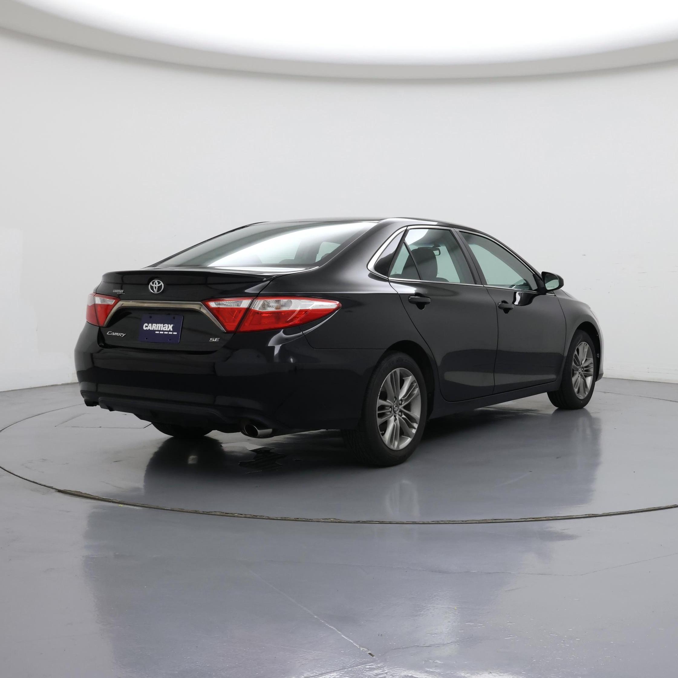 Thumbnail: 2017 Toyota Camry - 8