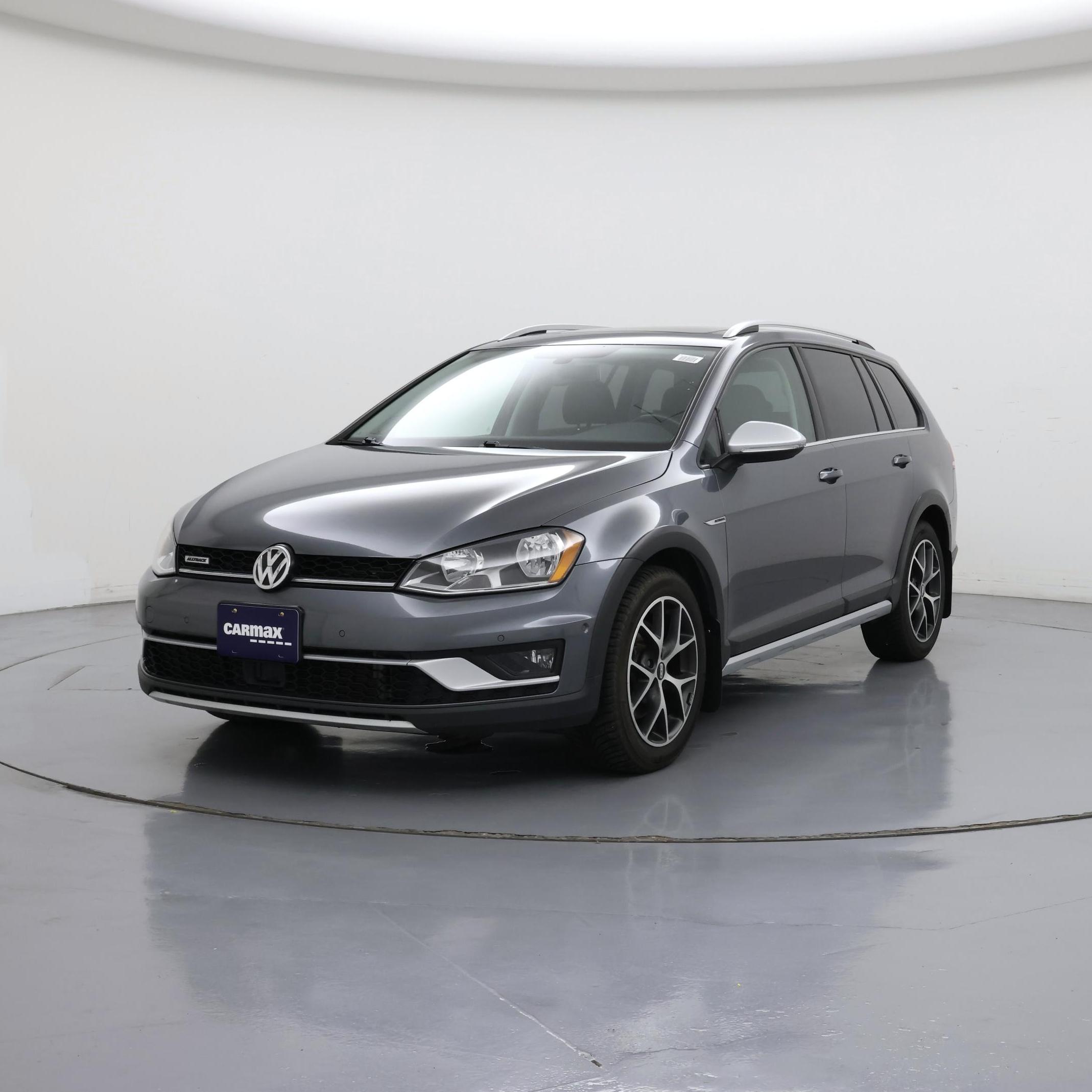 Thumbnail: 2017 Volkswagen Golf - 4