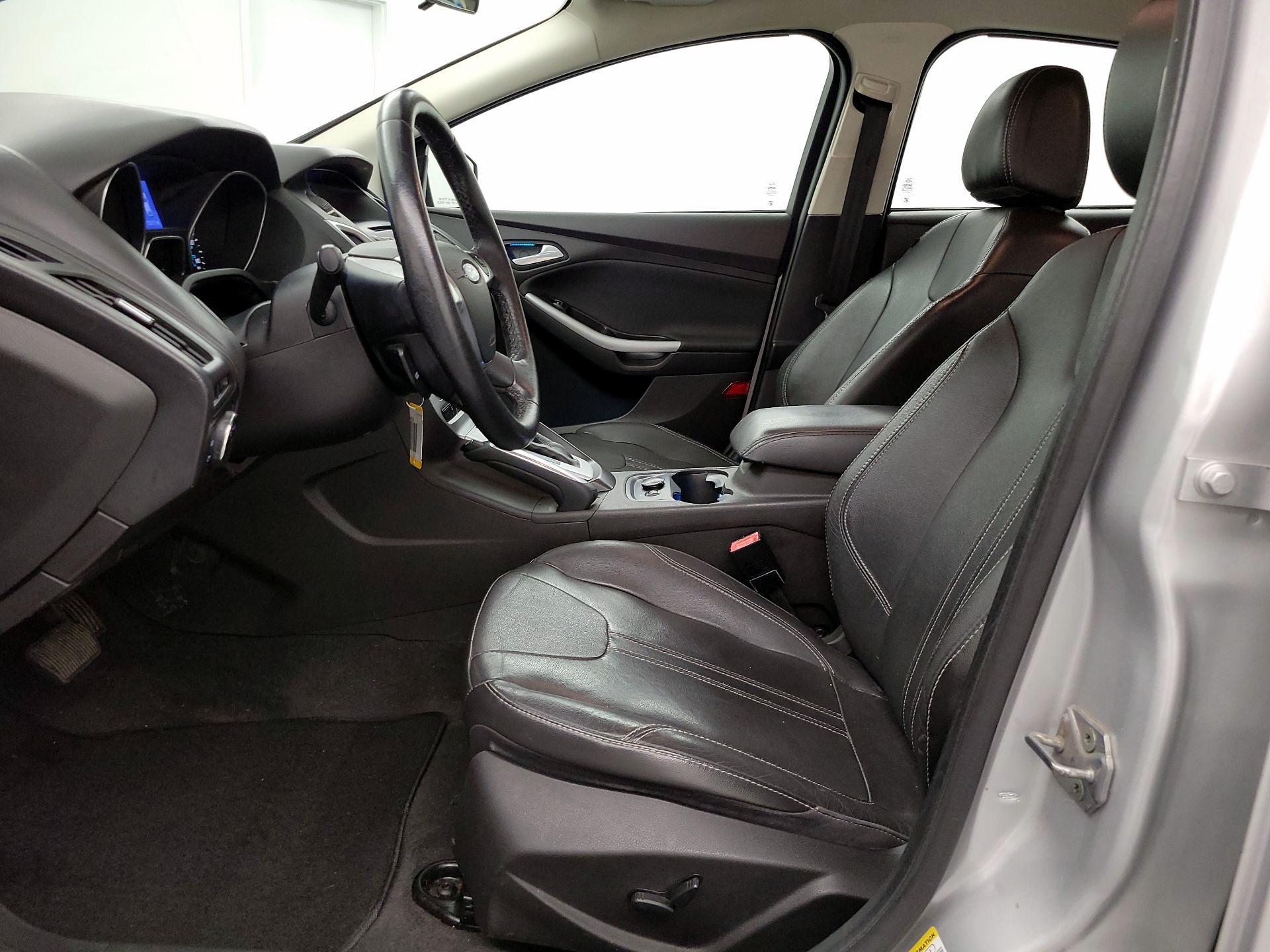Thumbnail: 2013 Ford Focus - 11