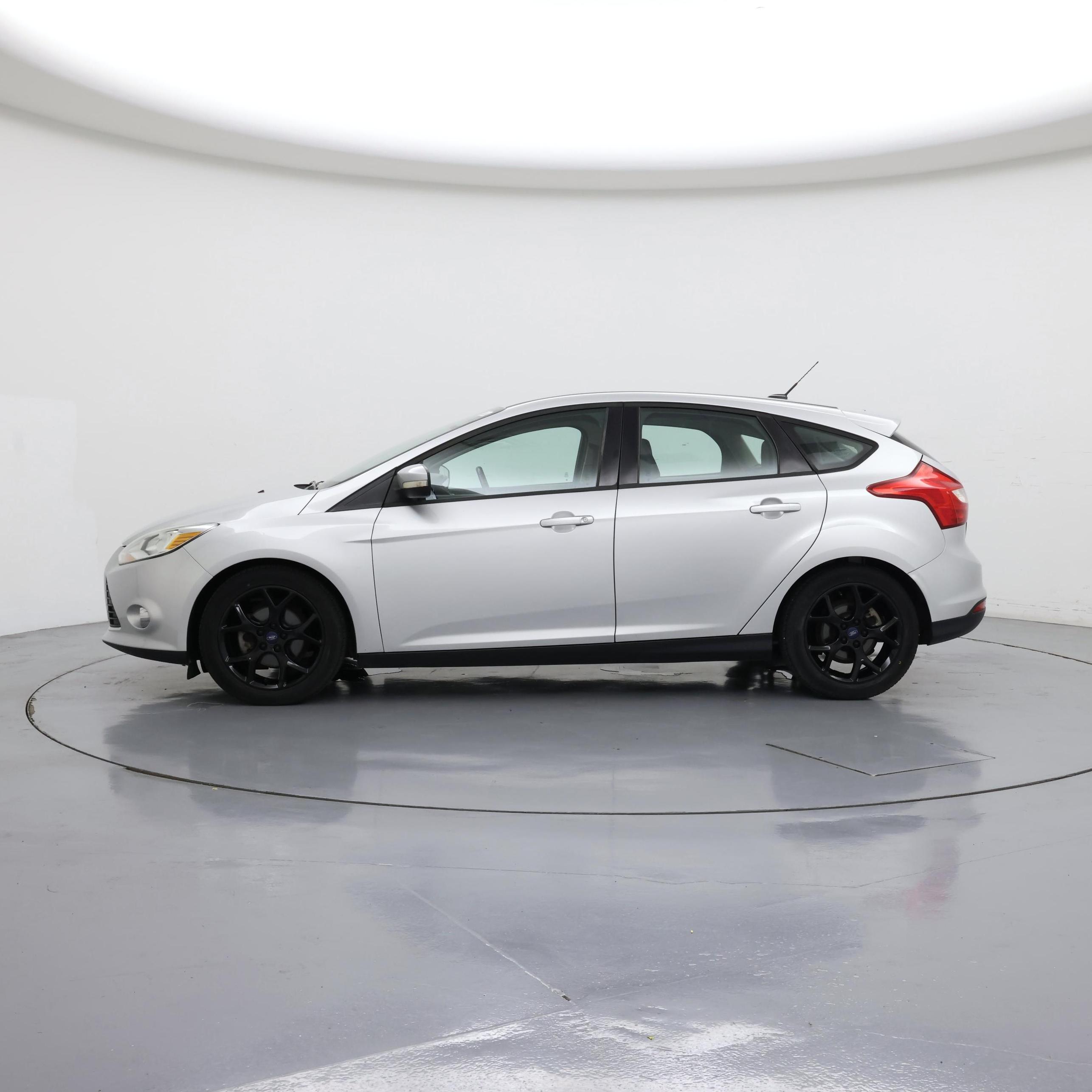 Thumbnail: 2013 Ford Focus - 3