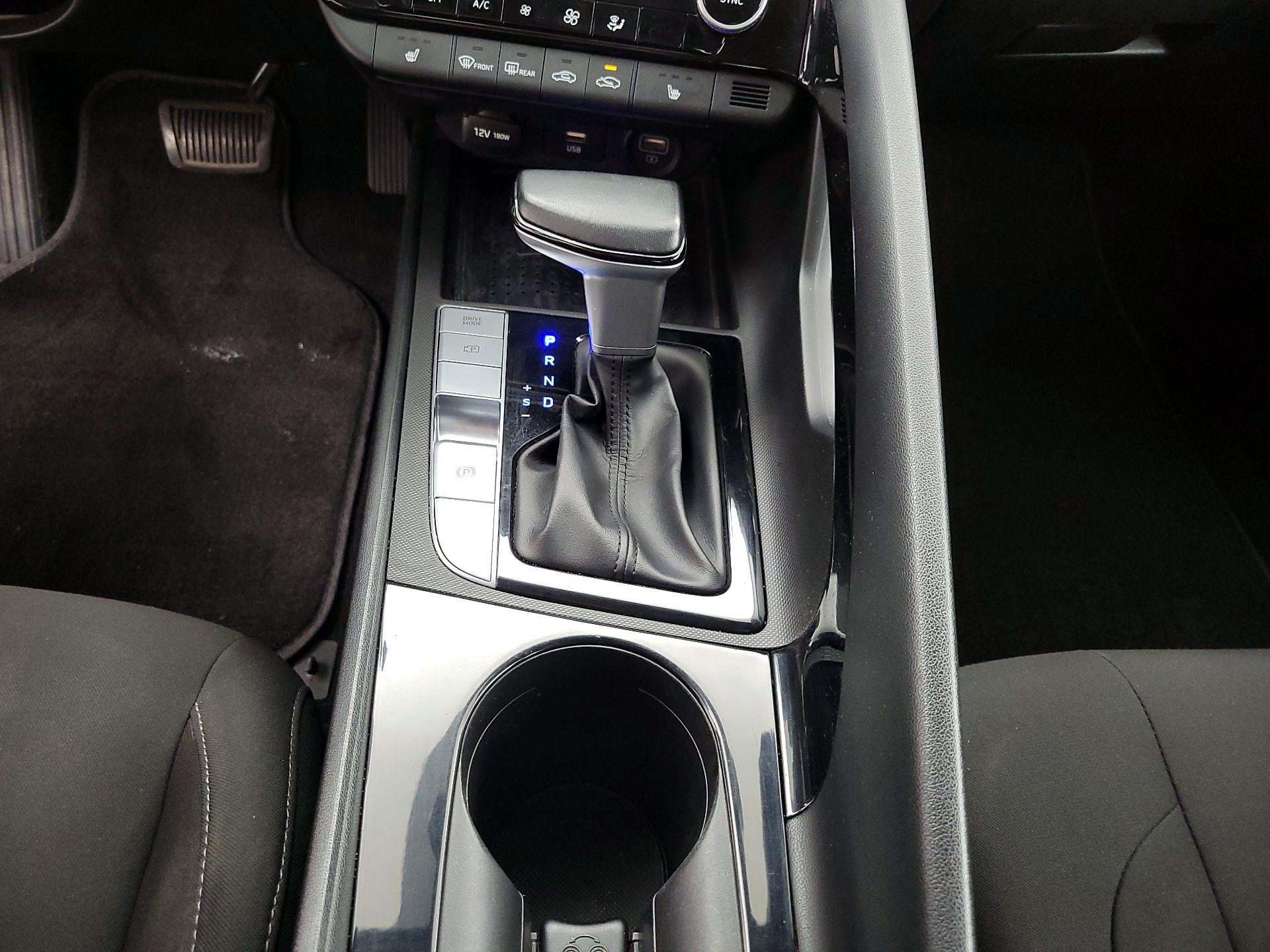 Thumbnail: 2021 Hyundai Elantra - 17