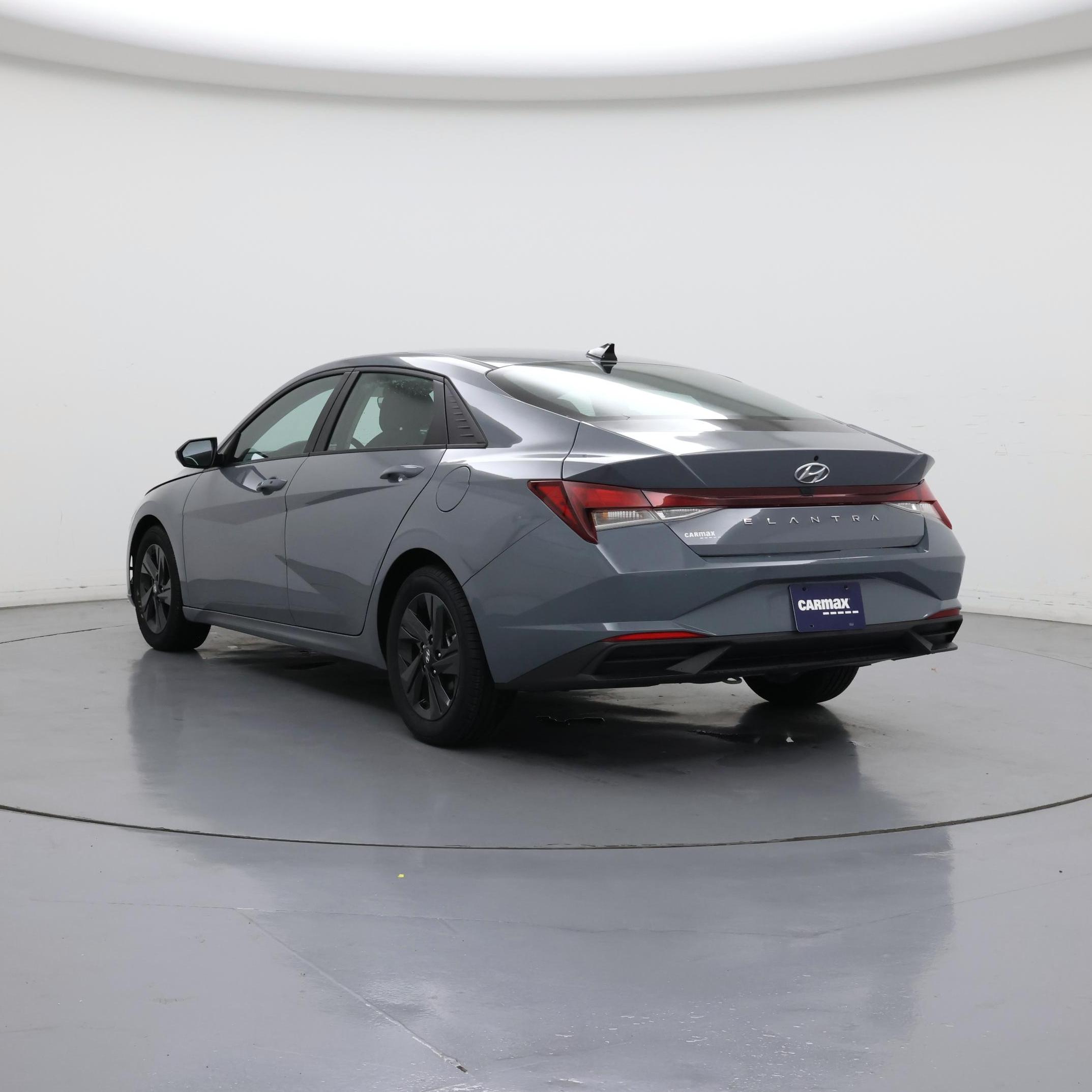 Thumbnail: 2021 Hyundai Elantra - 2