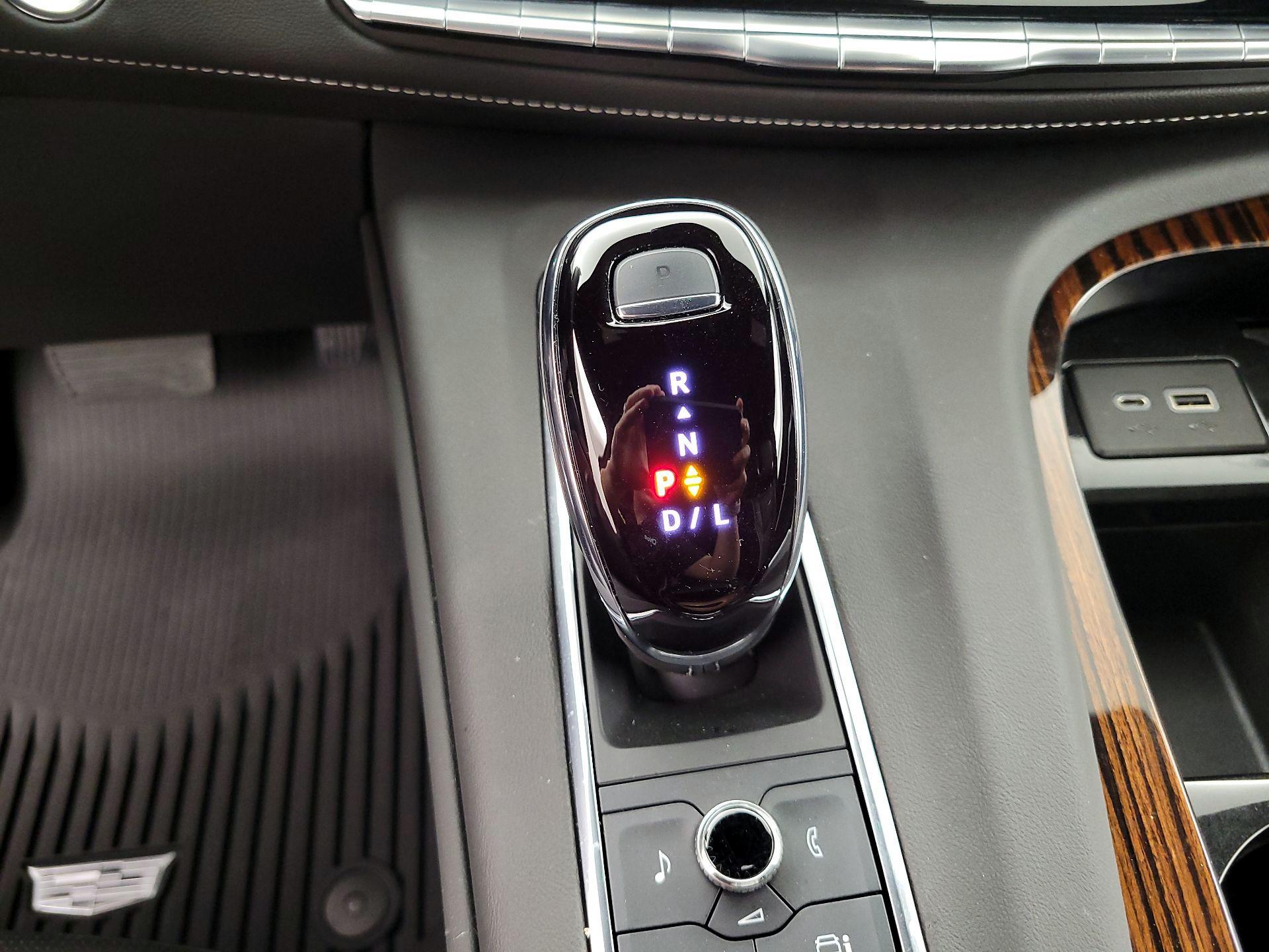 Thumbnail: 2023 Cadillac Escalade - 18