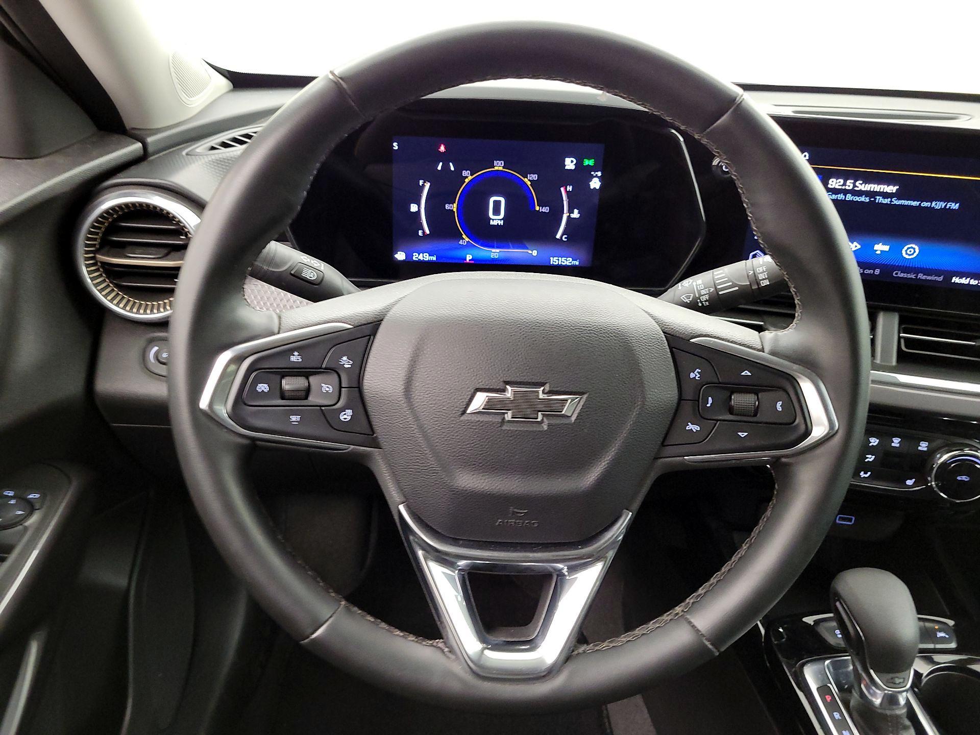 Thumbnail: 2025 Chevrolet Trax - 10