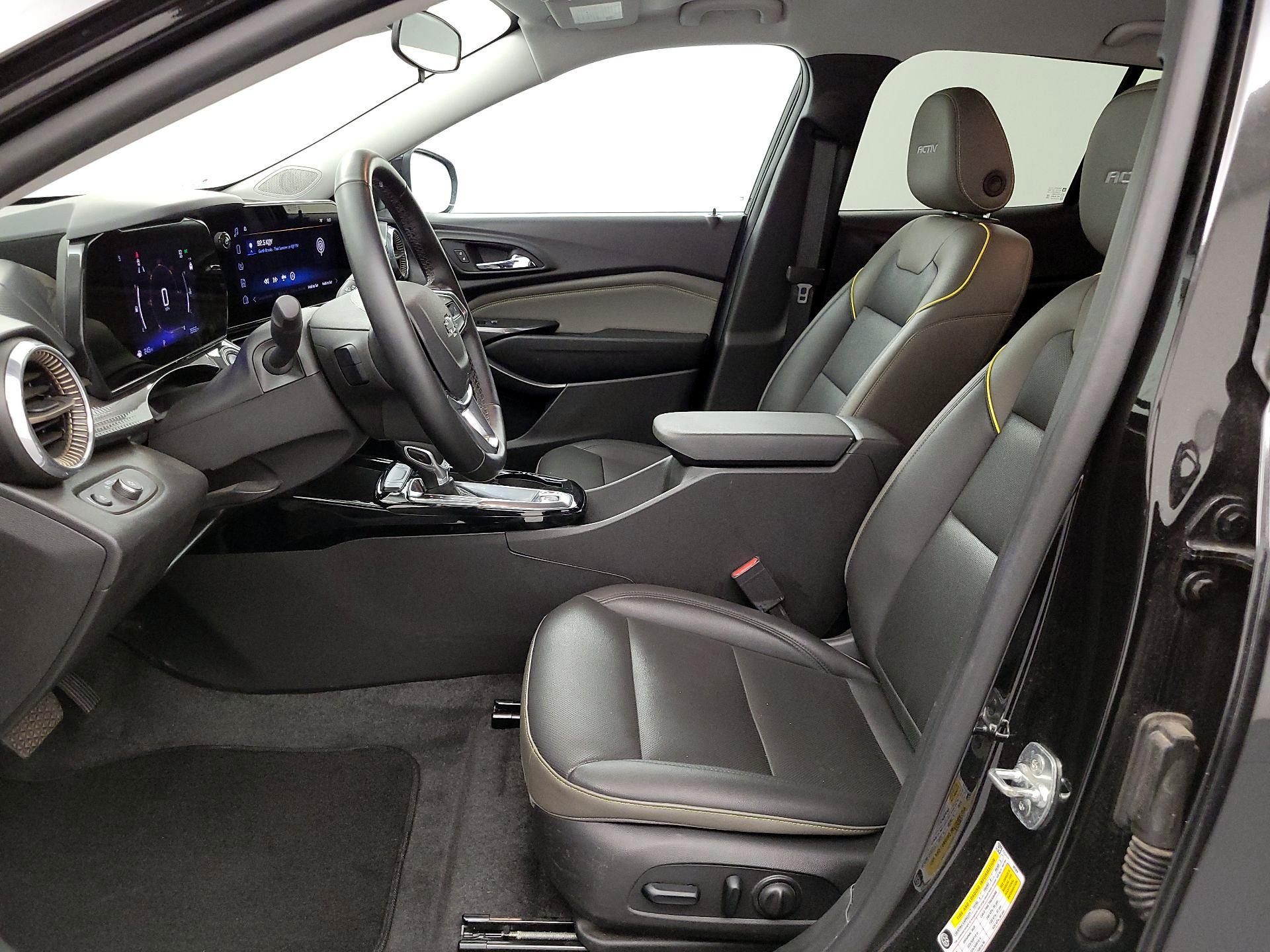 Thumbnail: 2025 Chevrolet Trax - 11