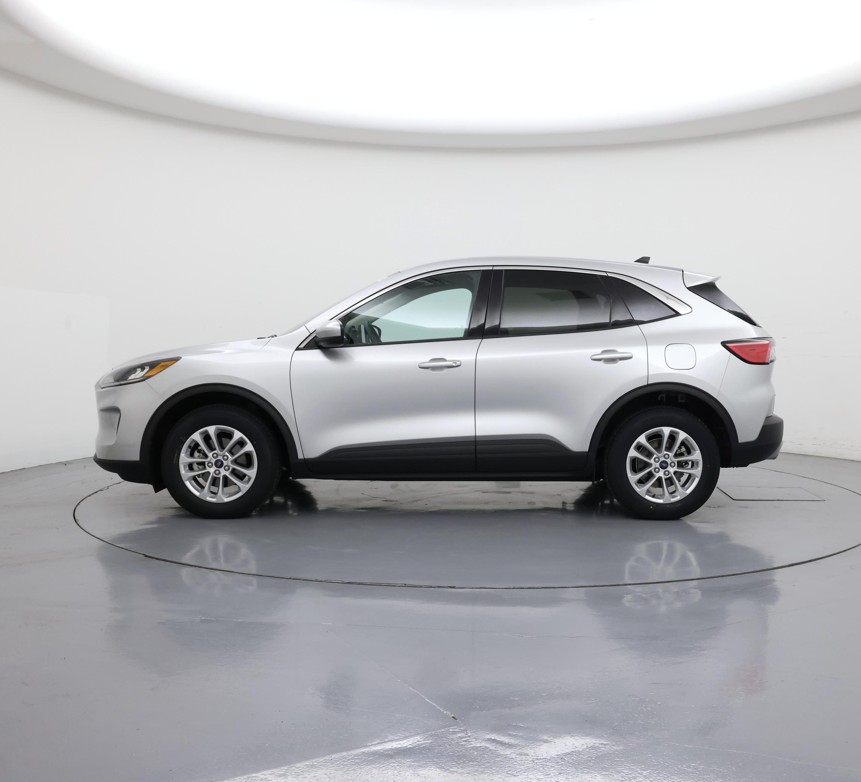 Thumbnail: 2020 Ford Escape - 3