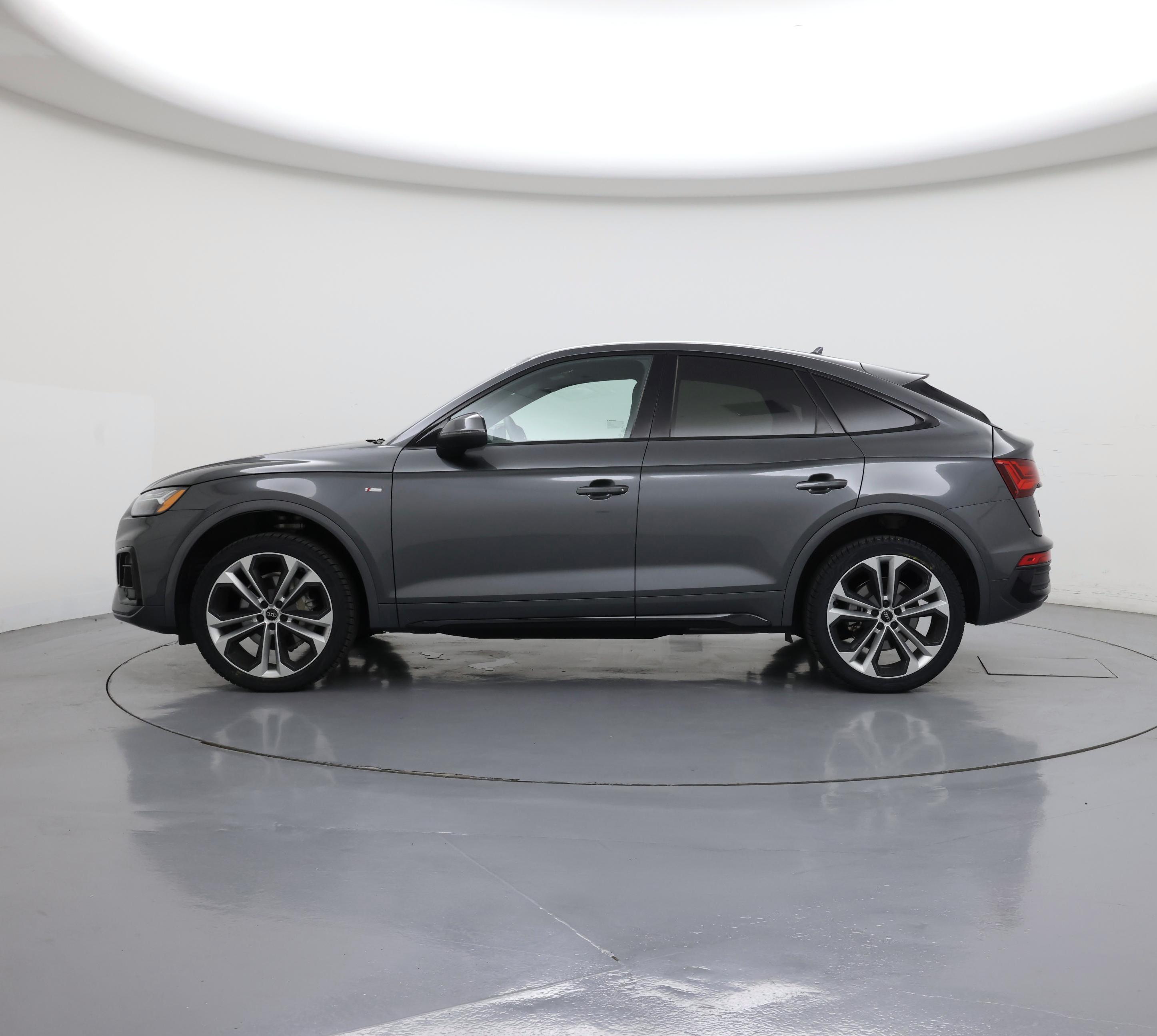 Thumbnail: 2023 Audi Q5 - 3