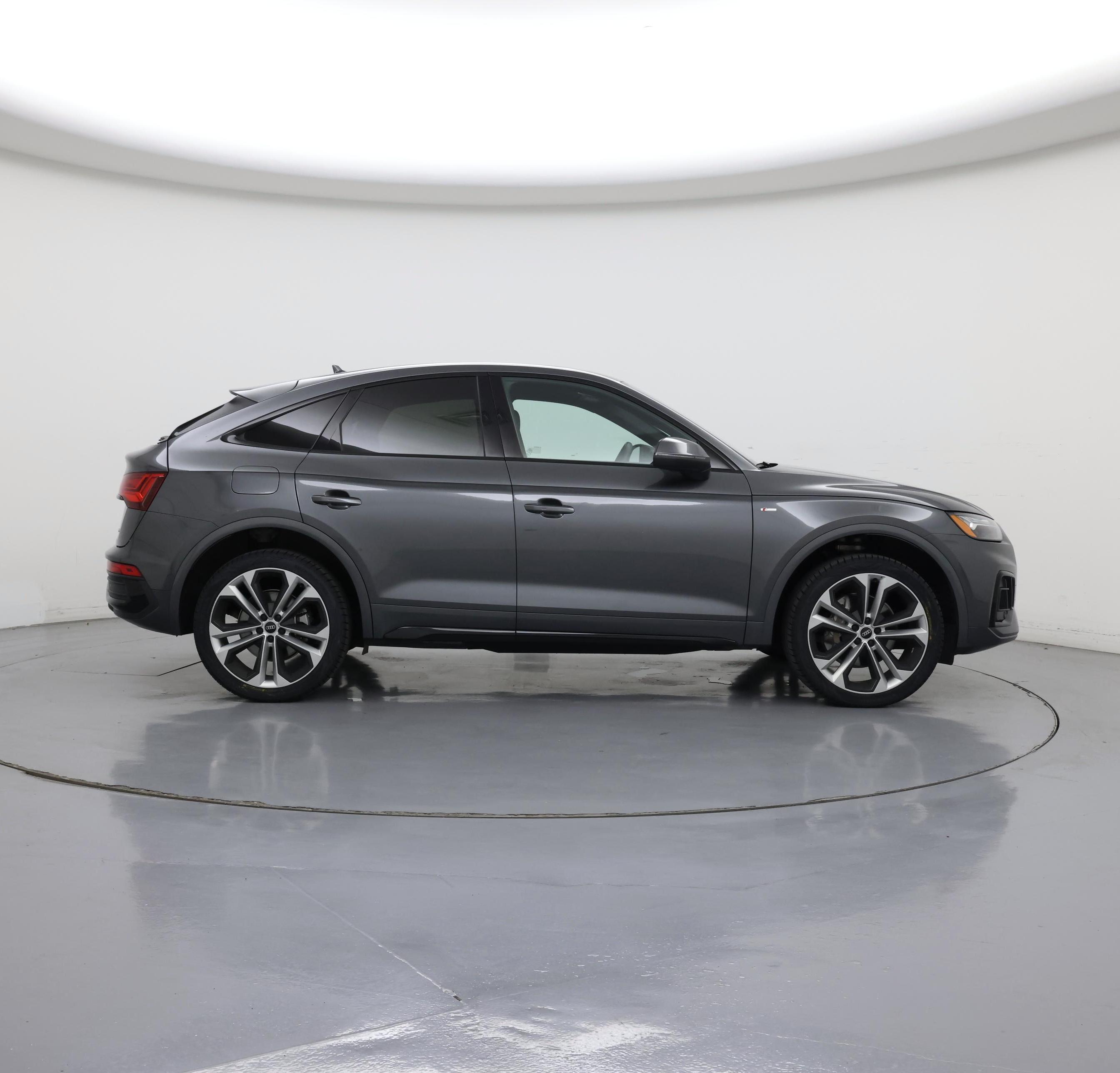 Thumbnail: 2023 Audi Q5 - 7