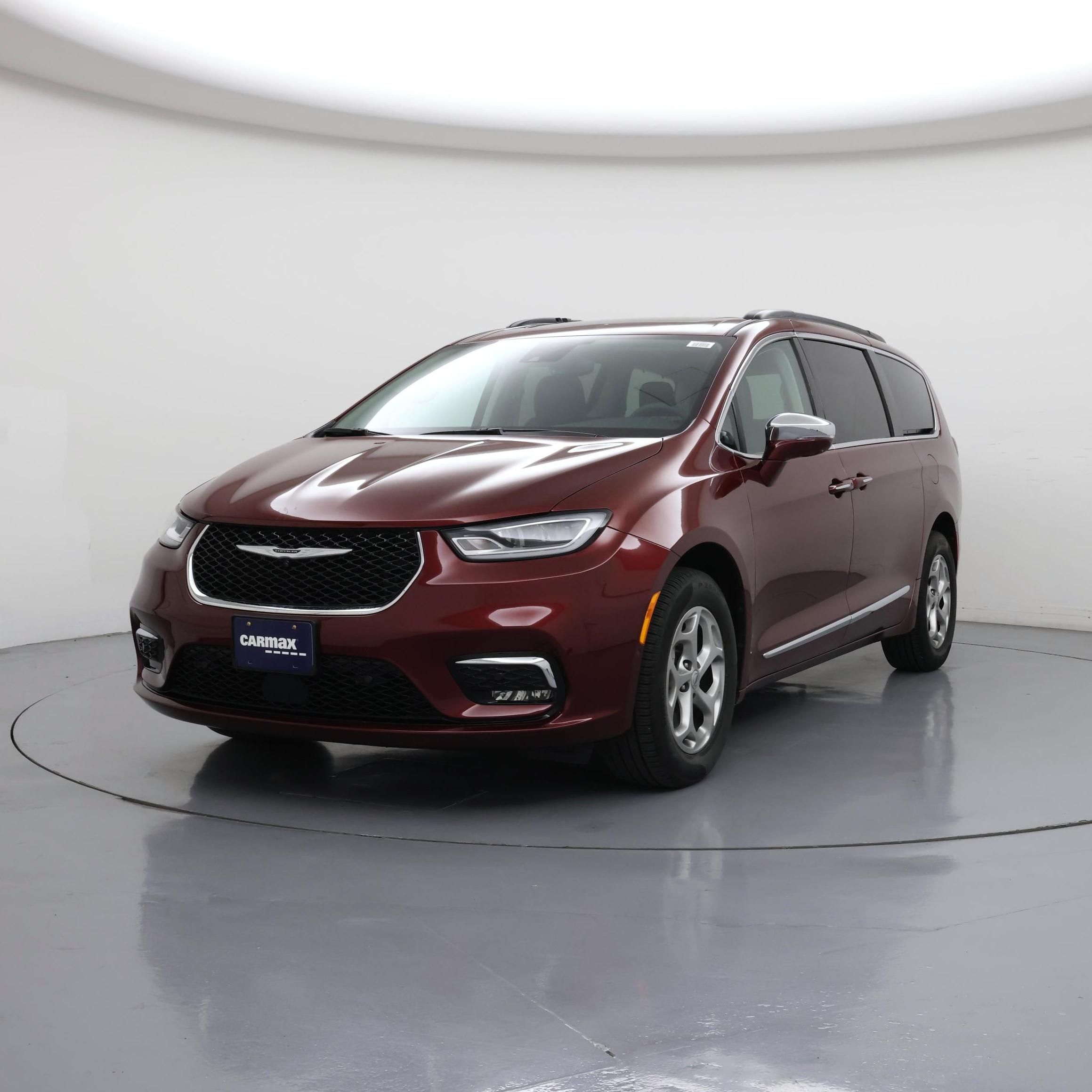 Thumbnail: 2022 Chrysler Pacifica - 4