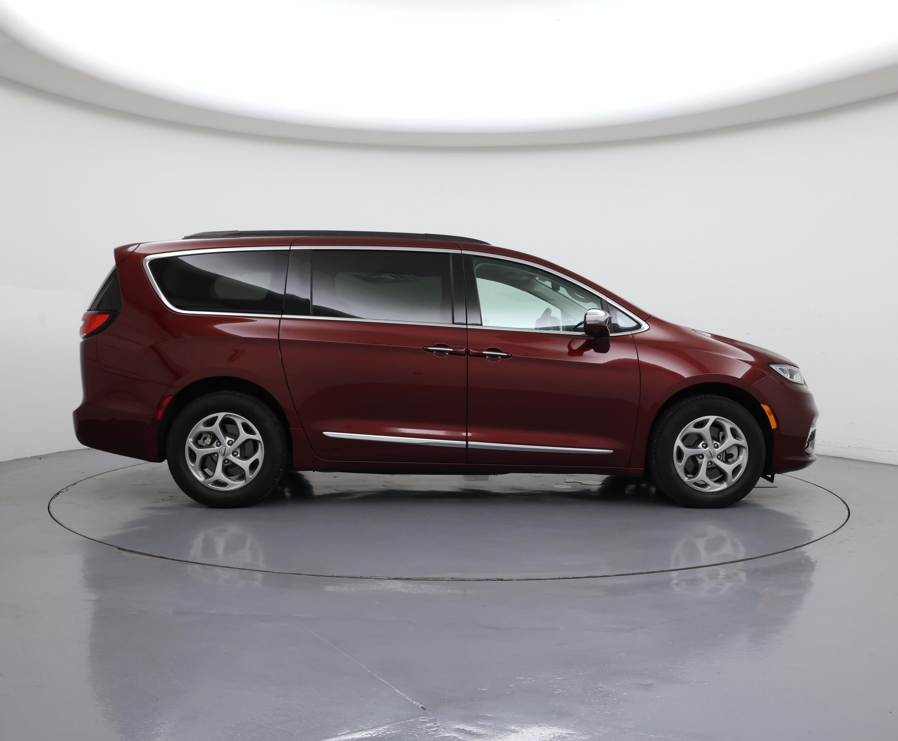 Thumbnail: 2022 Chrysler Pacifica - 7