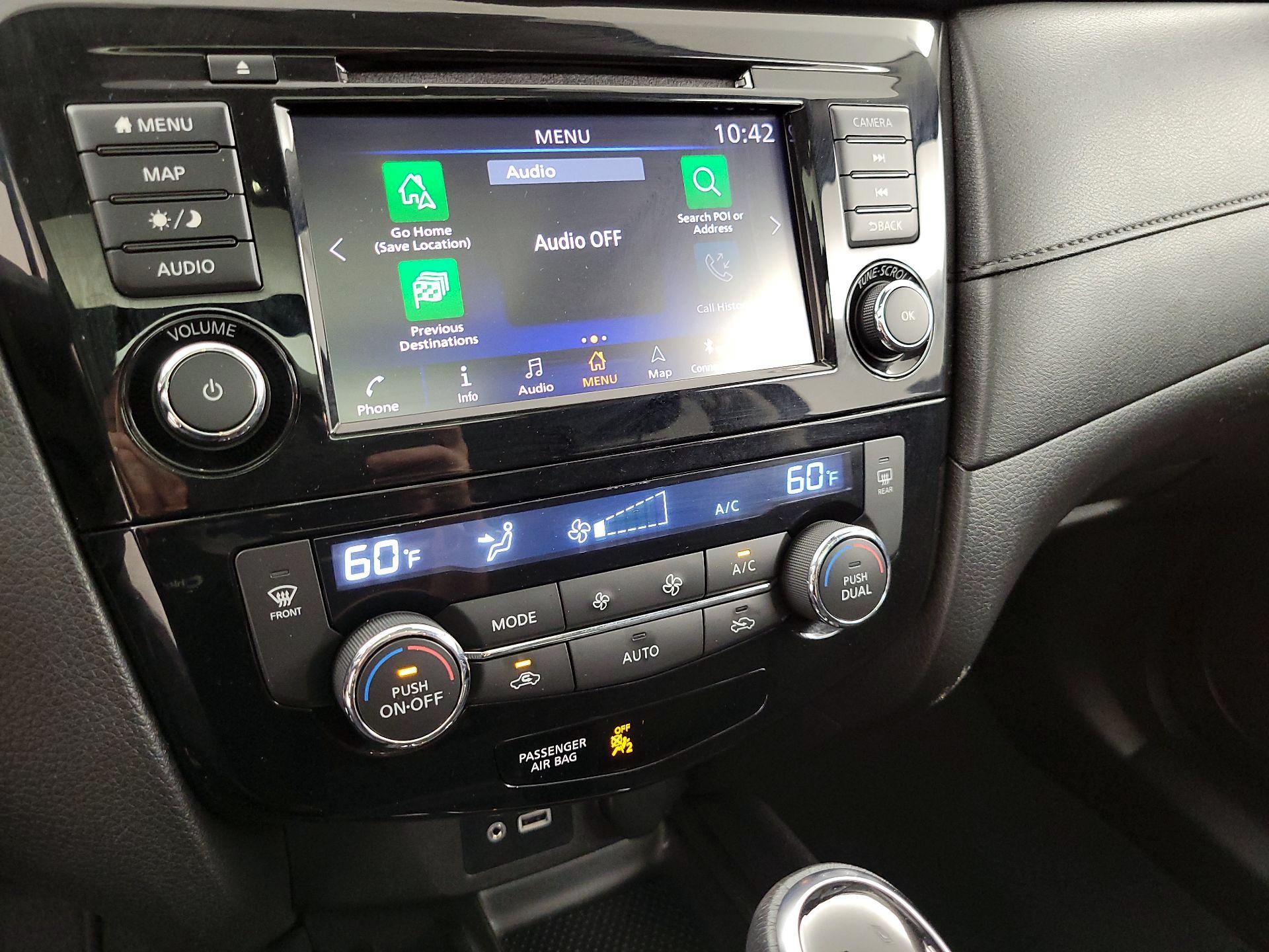 Thumbnail: 2019 Nissan Rogue - 17