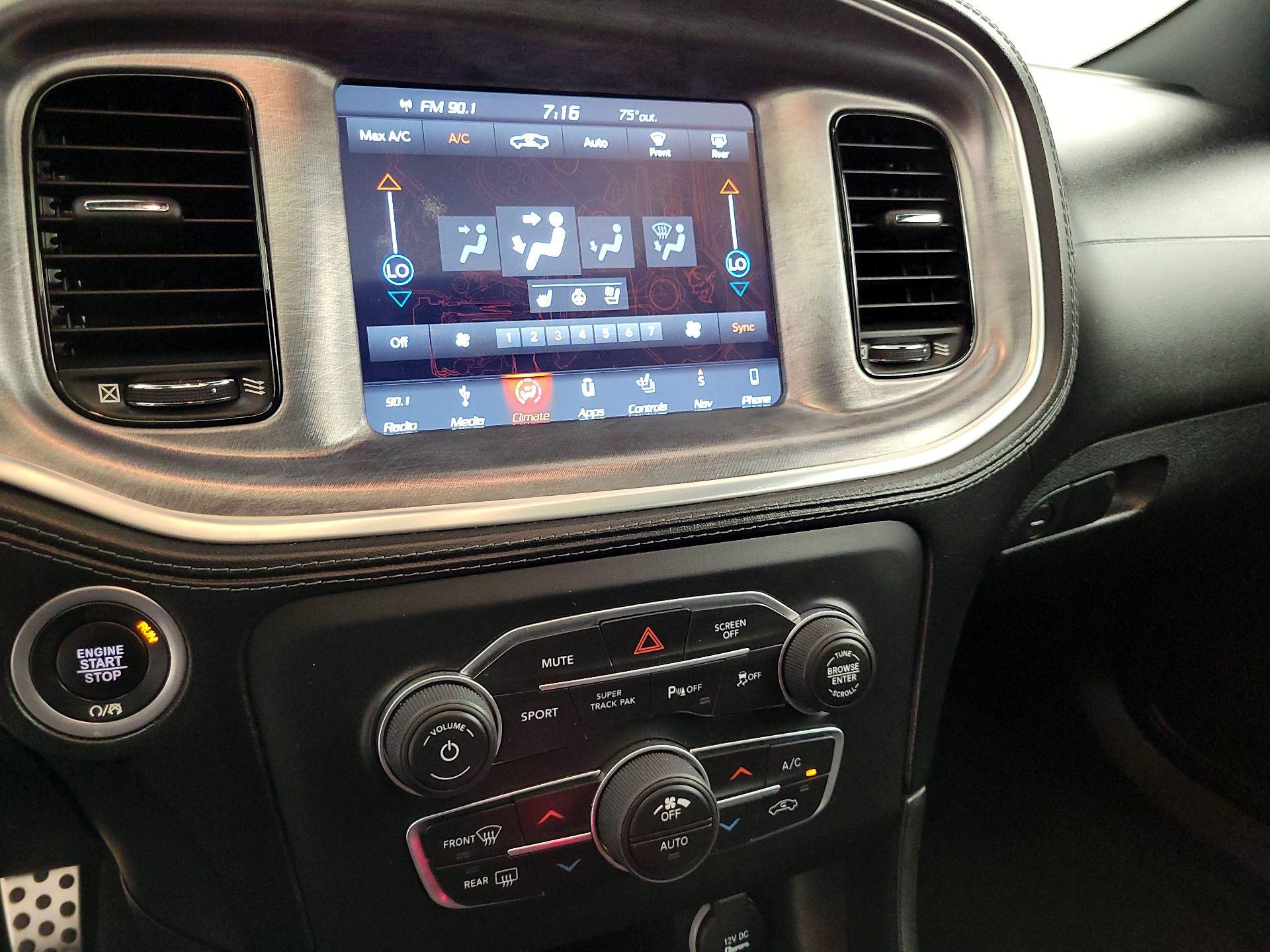 Thumbnail: 2019 Dodge Charger - 17