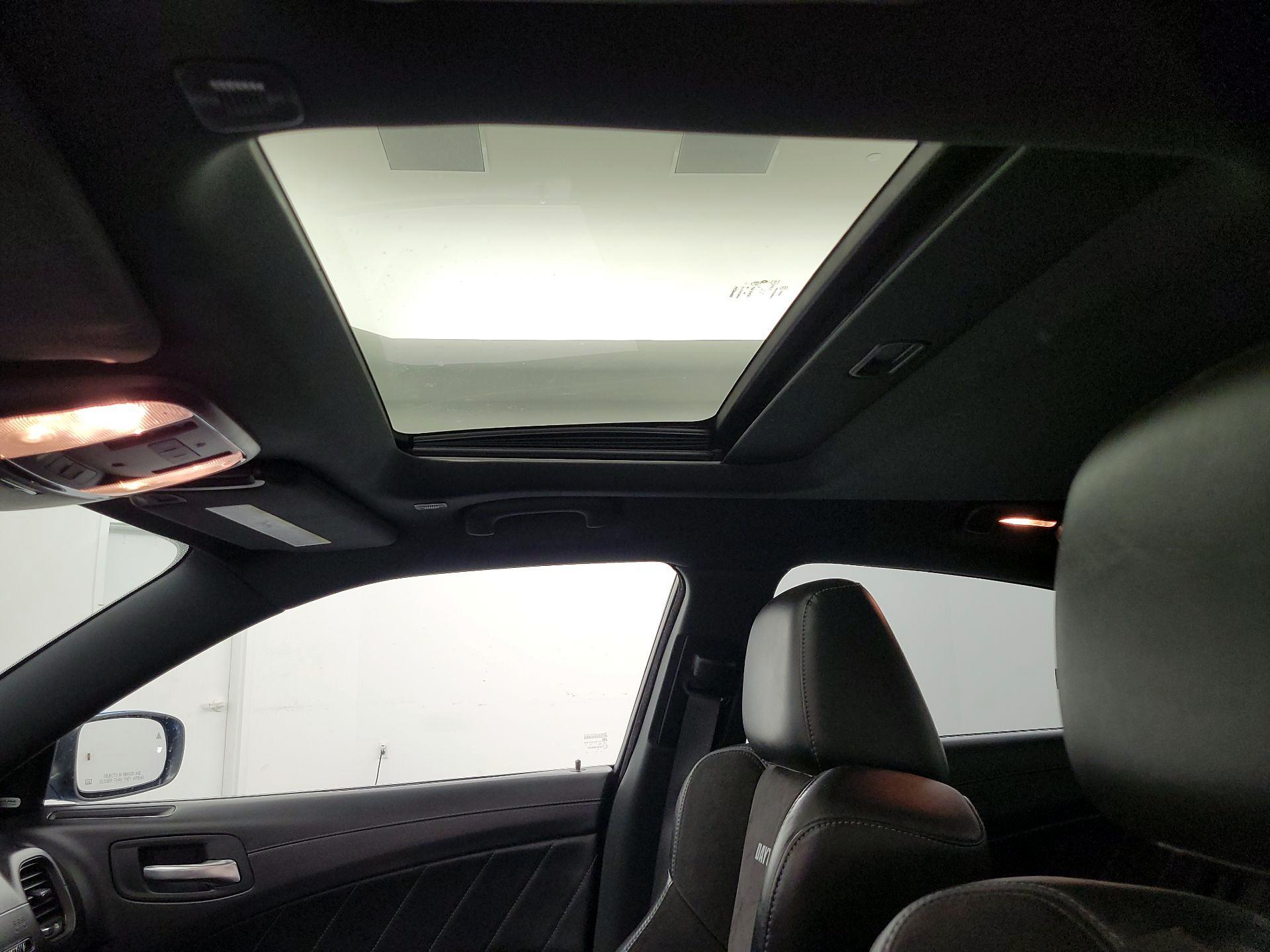 Thumbnail: 2019 Dodge Charger - 20