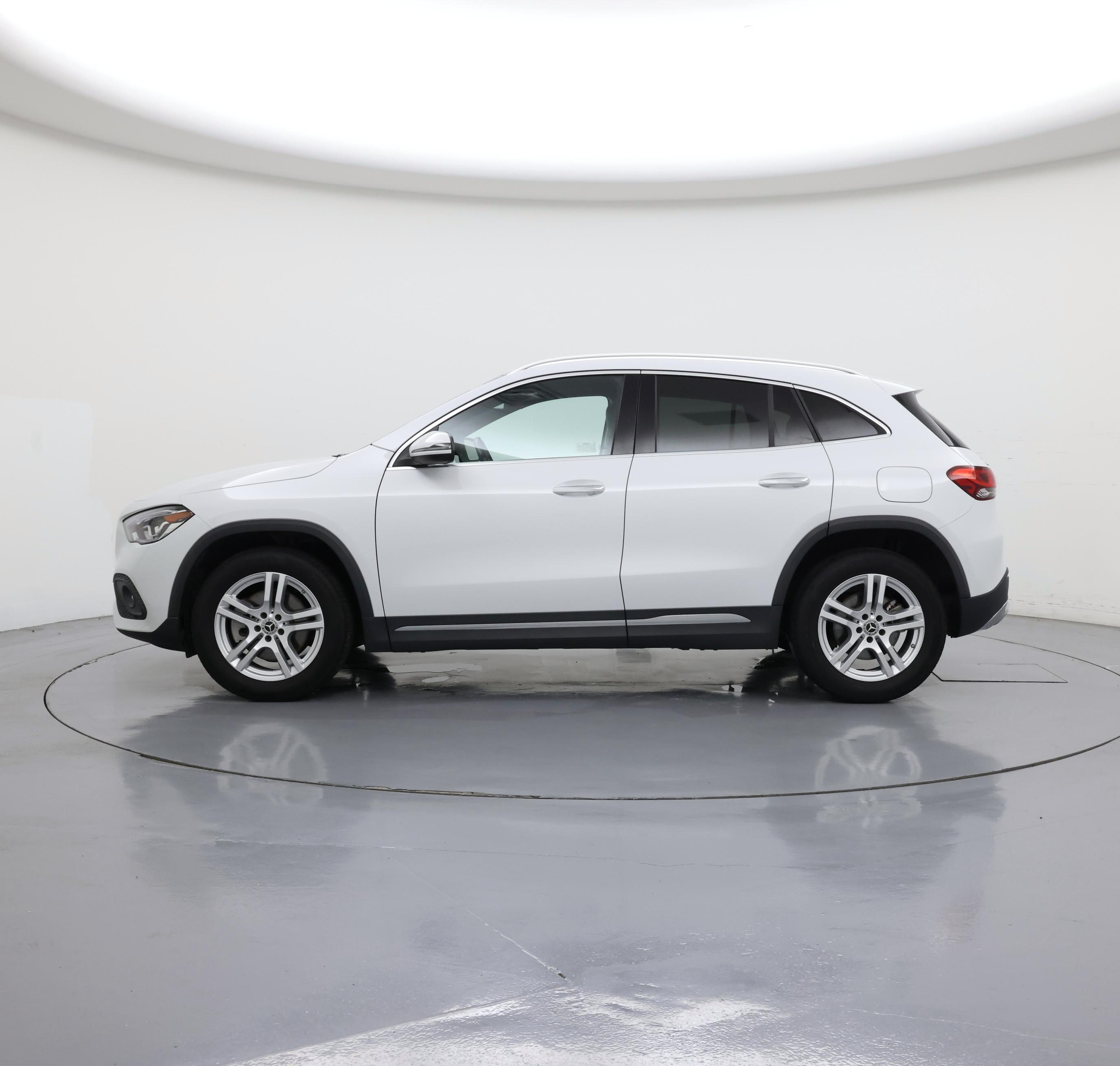 Thumbnail: 2023 Mercedes-Benz GLA - 3