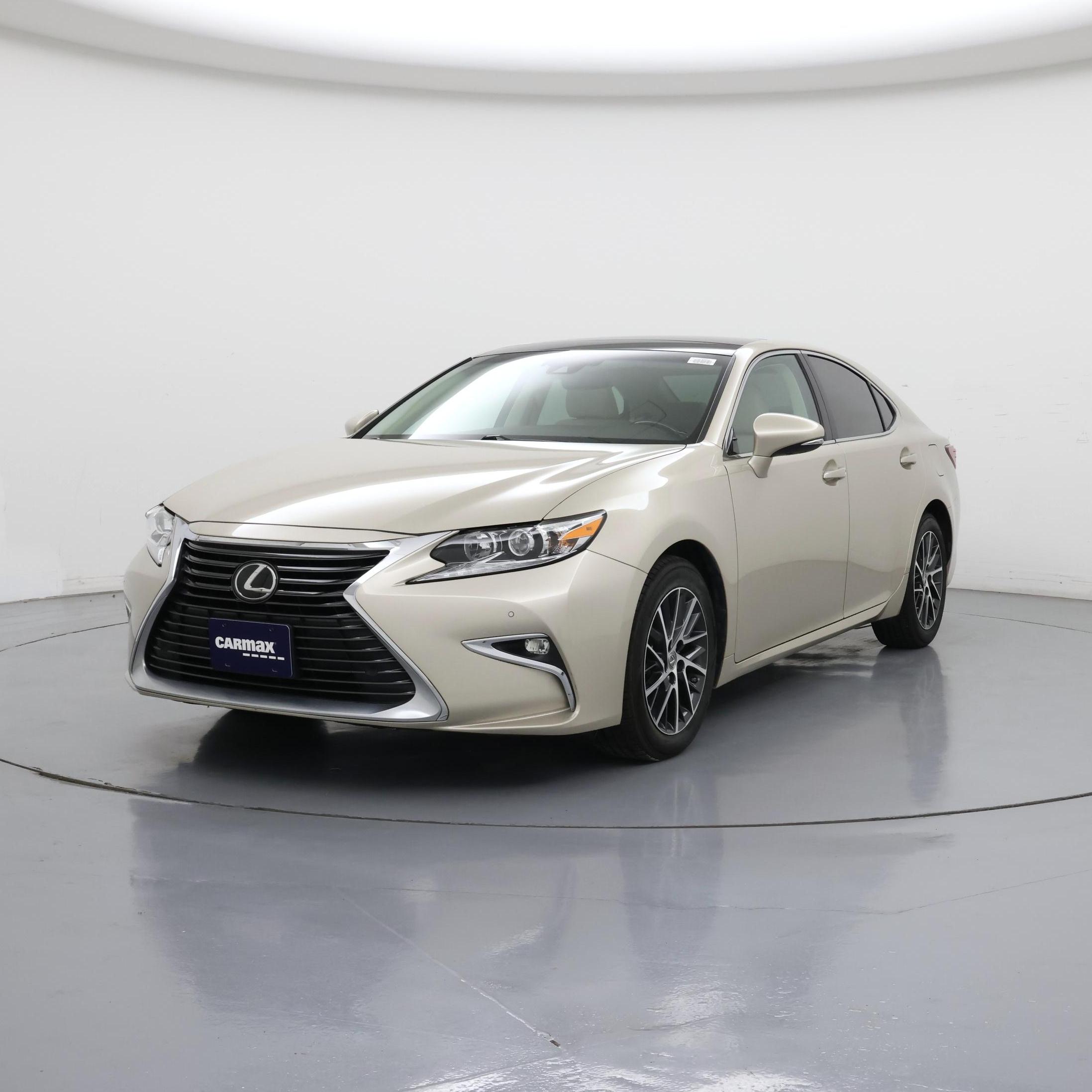 Thumbnail: 2017 Lexus ES - 4