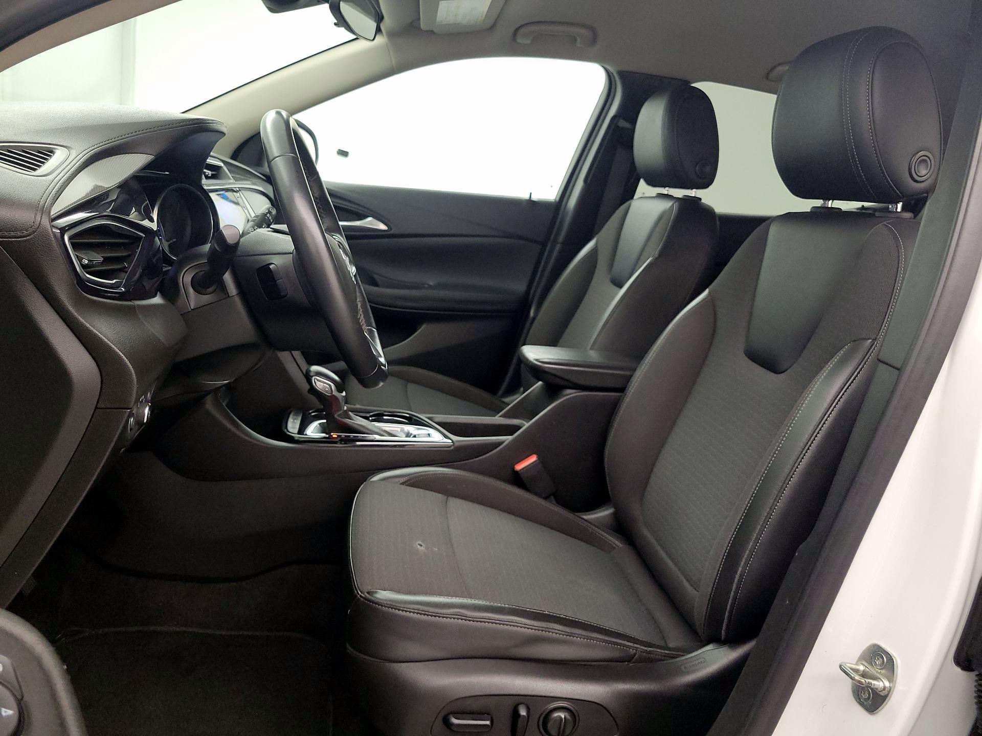 Thumbnail: 2020 Buick Encore GX - 11