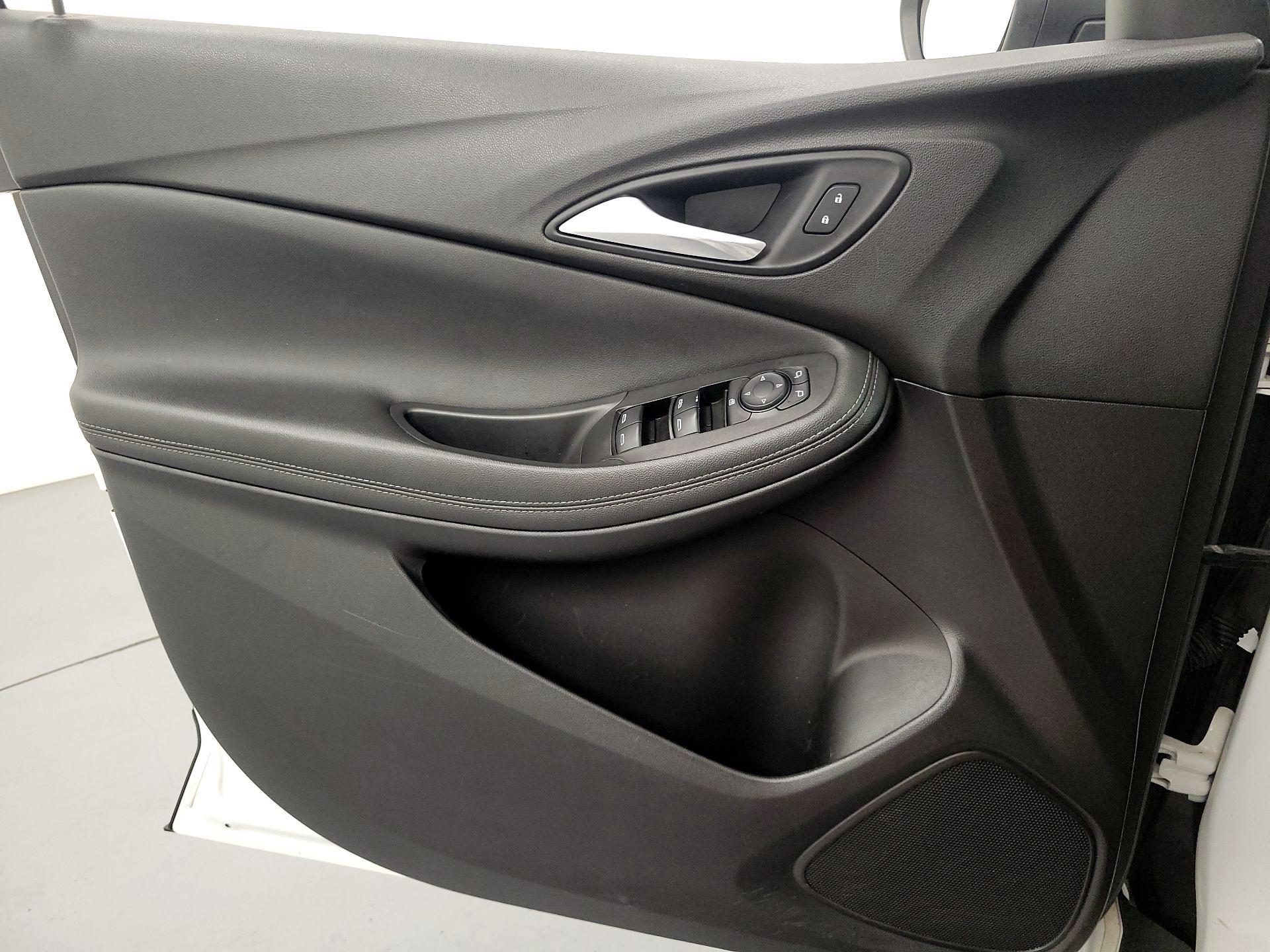 Thumbnail: 2020 Buick Encore GX - 12