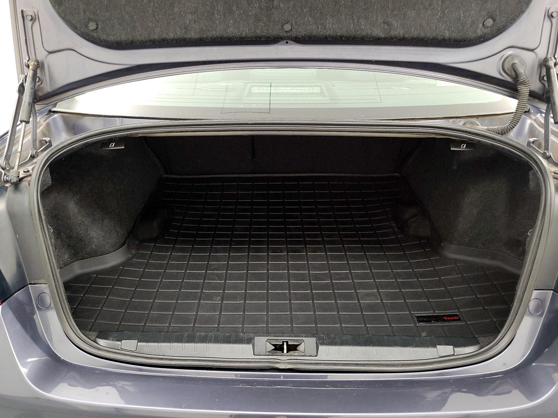 Thumbnail: 2015 Subaru Legacy - 20