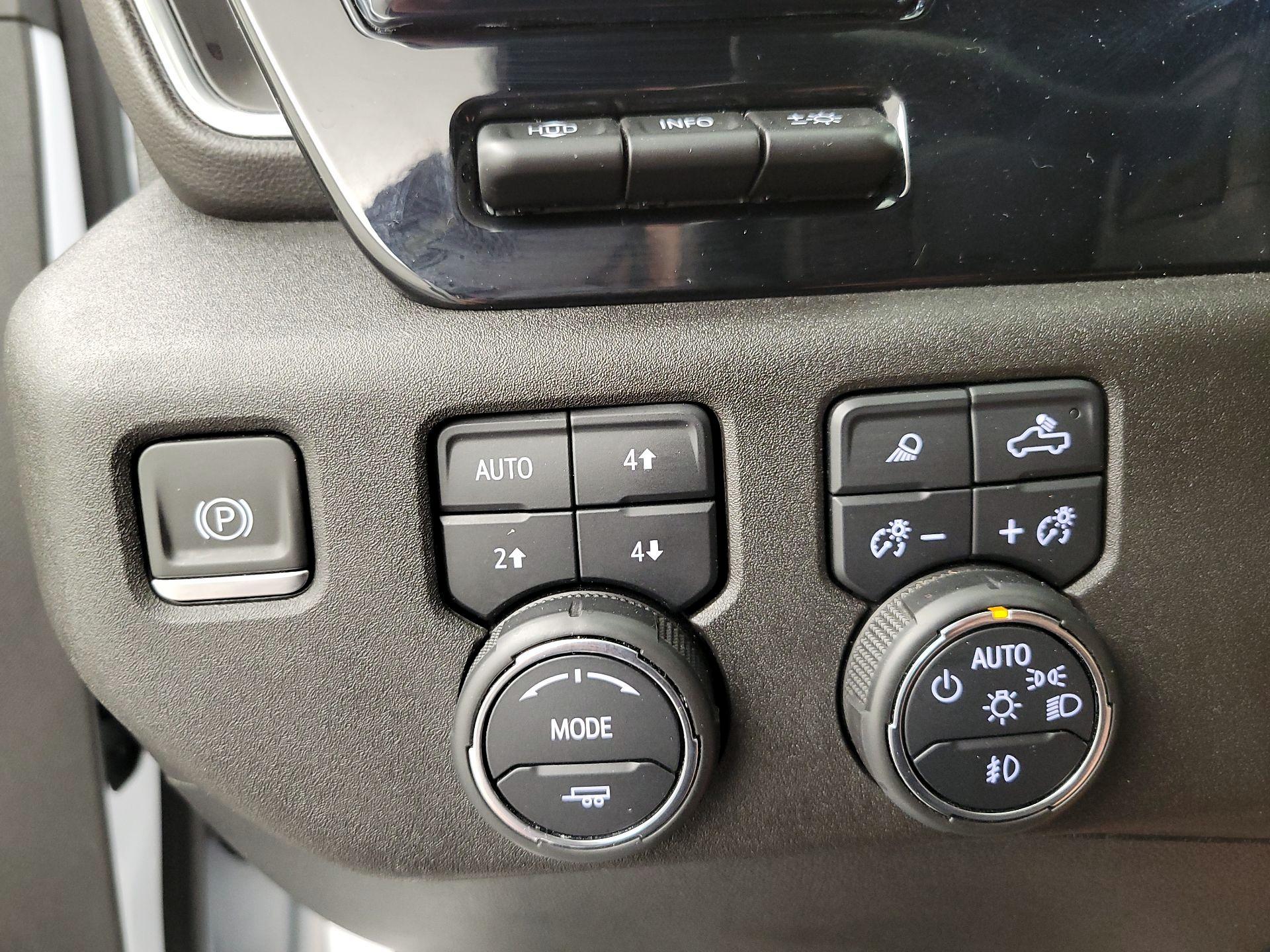 Thumbnail: 2024 Chevrolet Silverado 2500 - 13