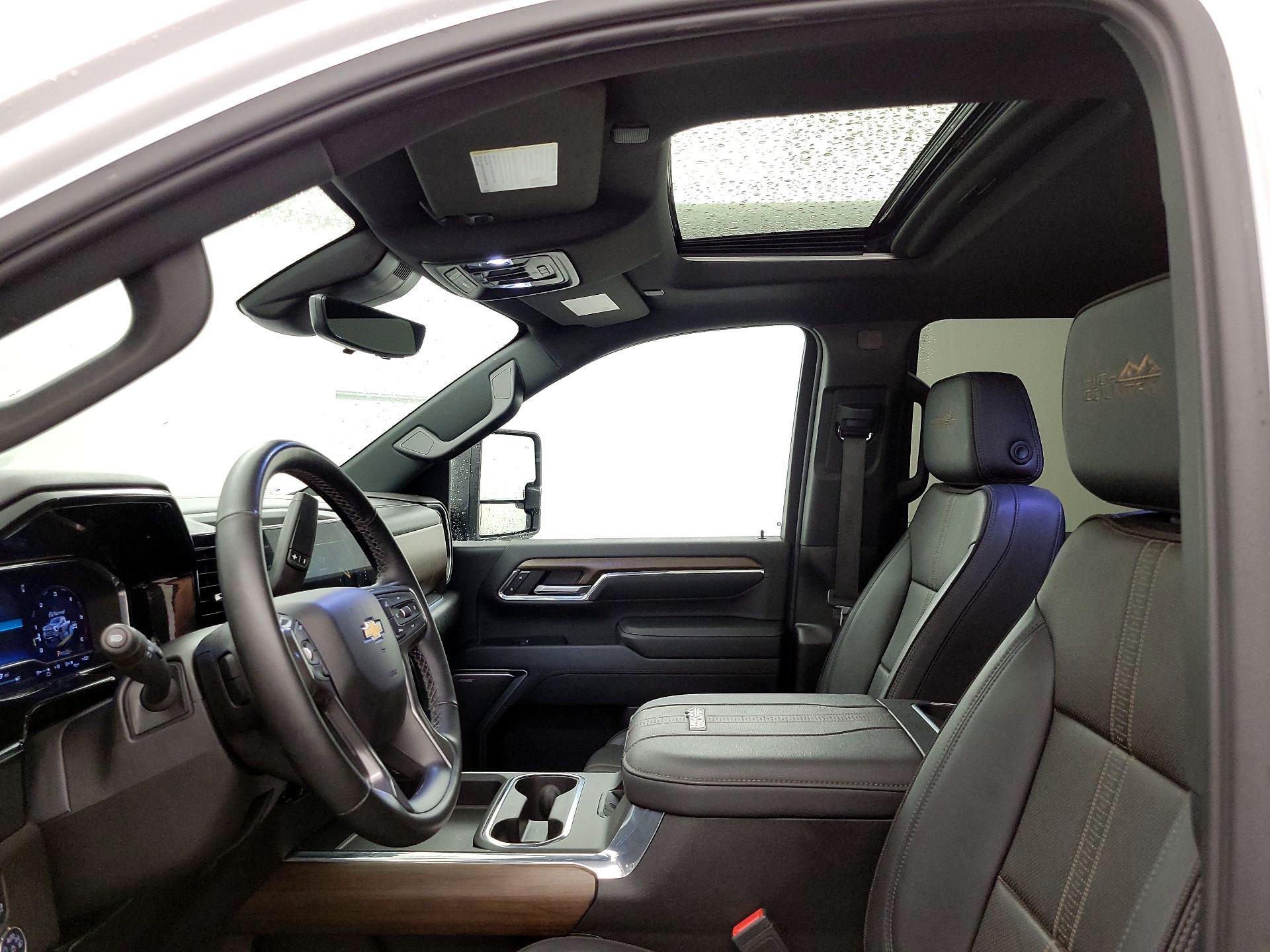 Thumbnail: 2024 Chevrolet Silverado 2500 - 19