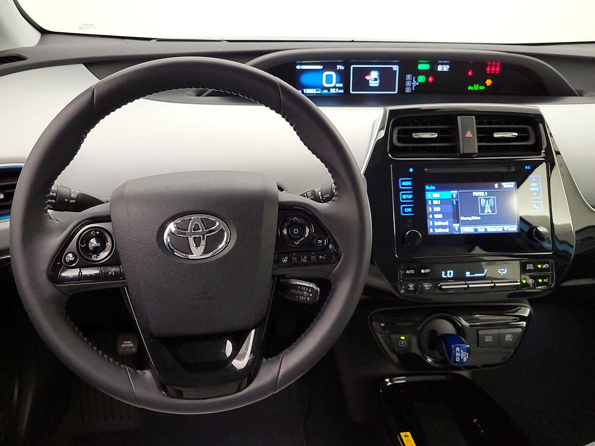 Thumbnail: 2019 Toyota Prius - 10