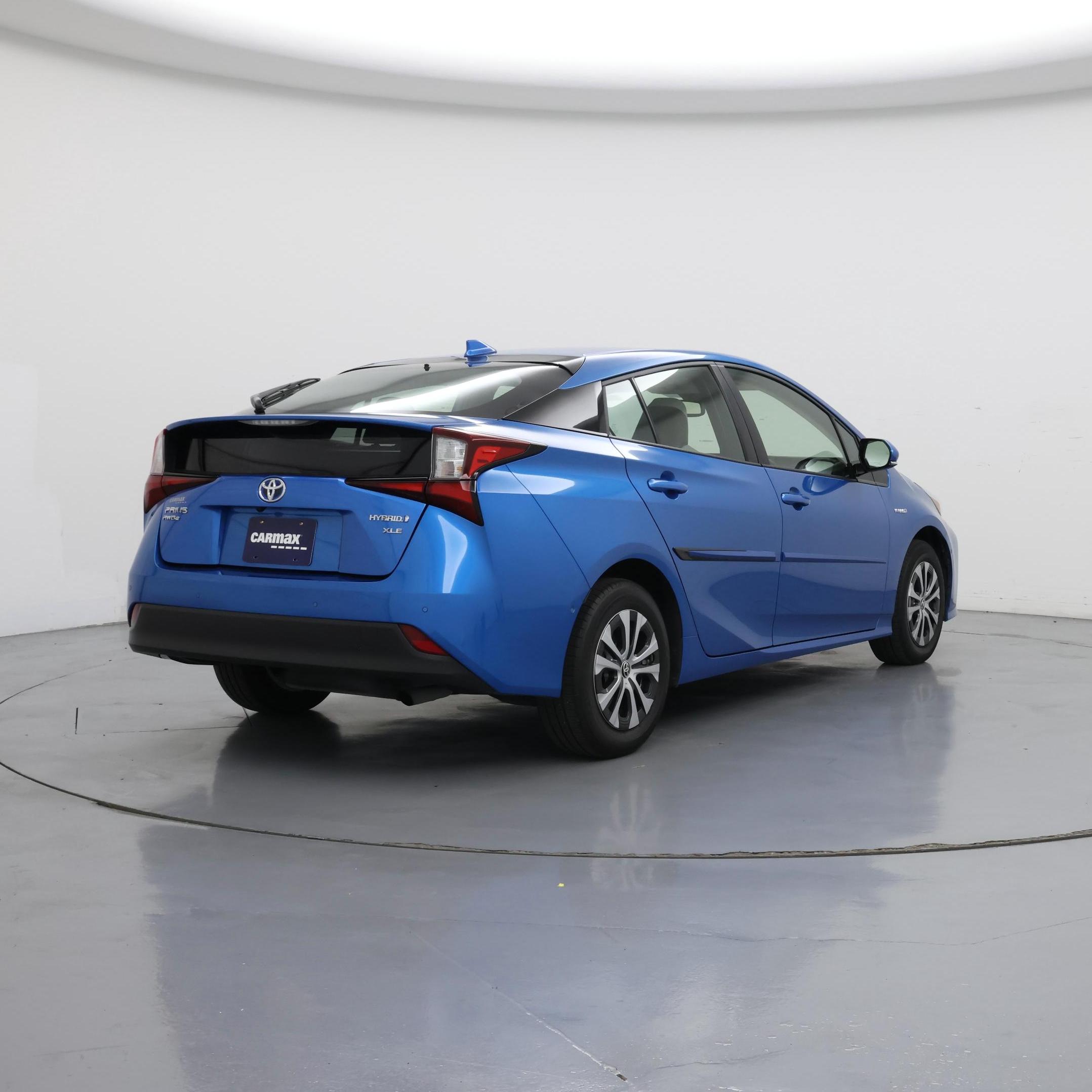 Thumbnail: 2019 Toyota Prius - 8