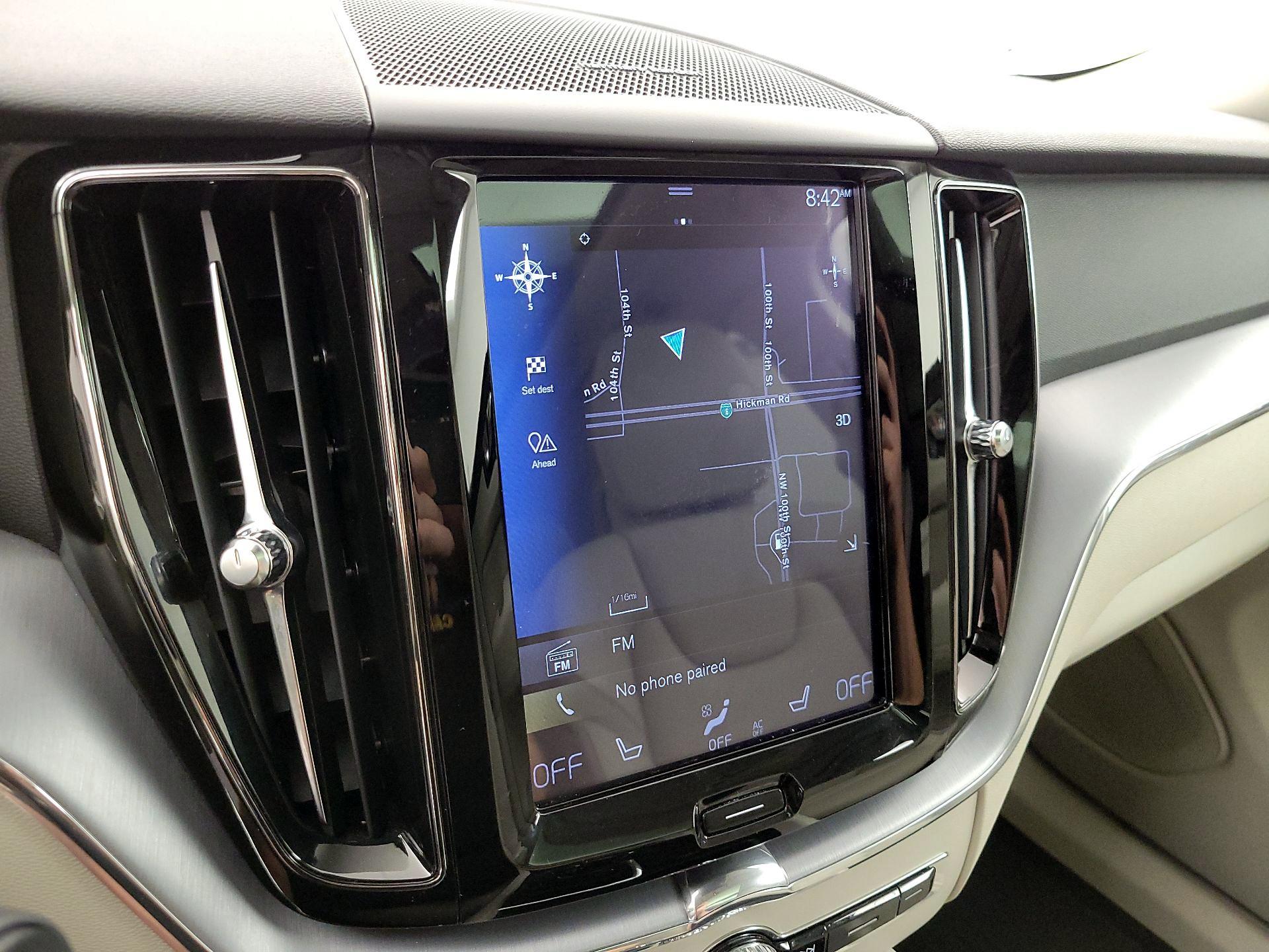 Thumbnail: 2019 Volvo XC60 - 14