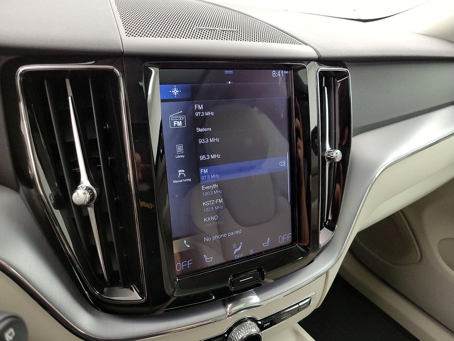 Thumbnail: 2019 Volvo XC60 - 16