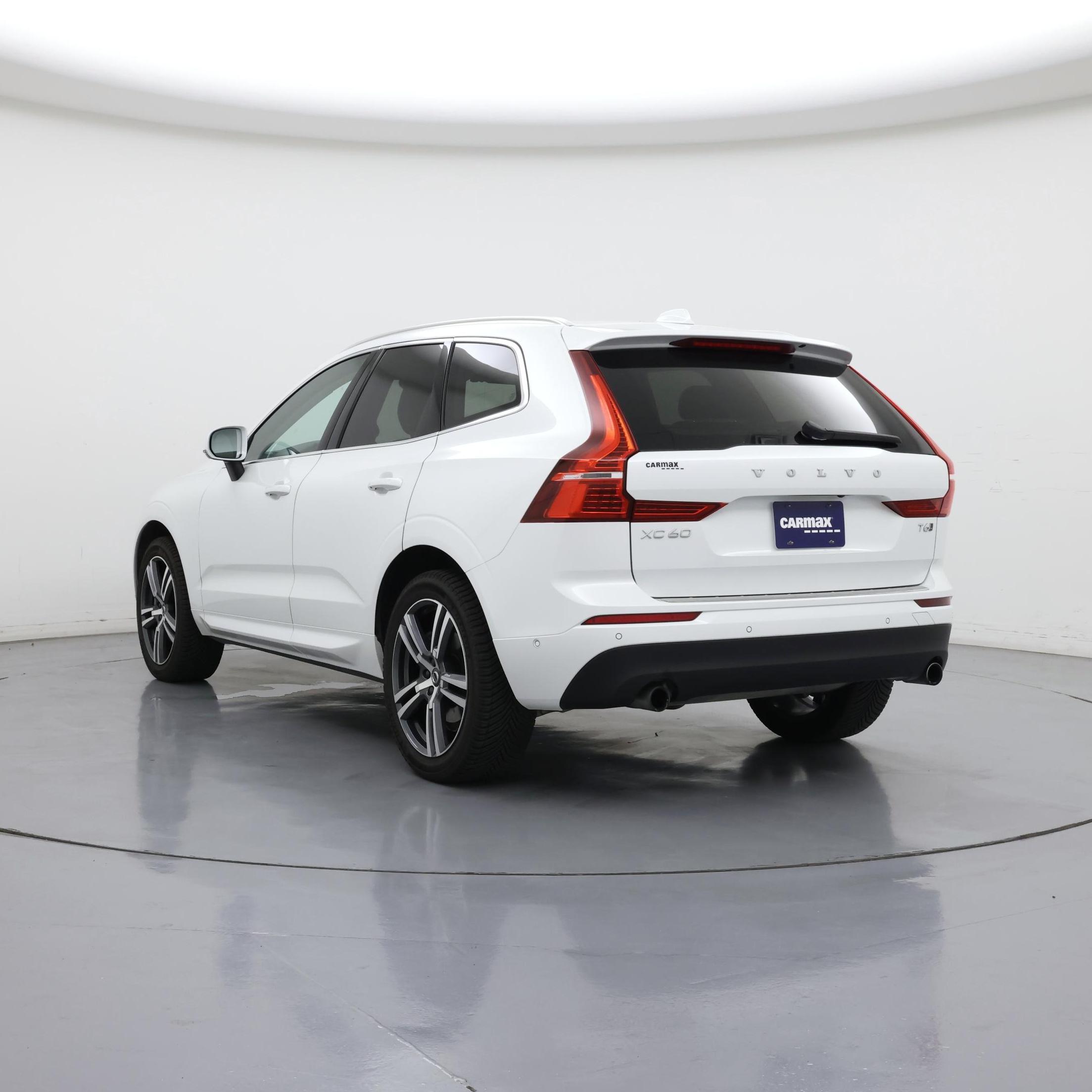 Thumbnail: 2019 Volvo XC60 - 2