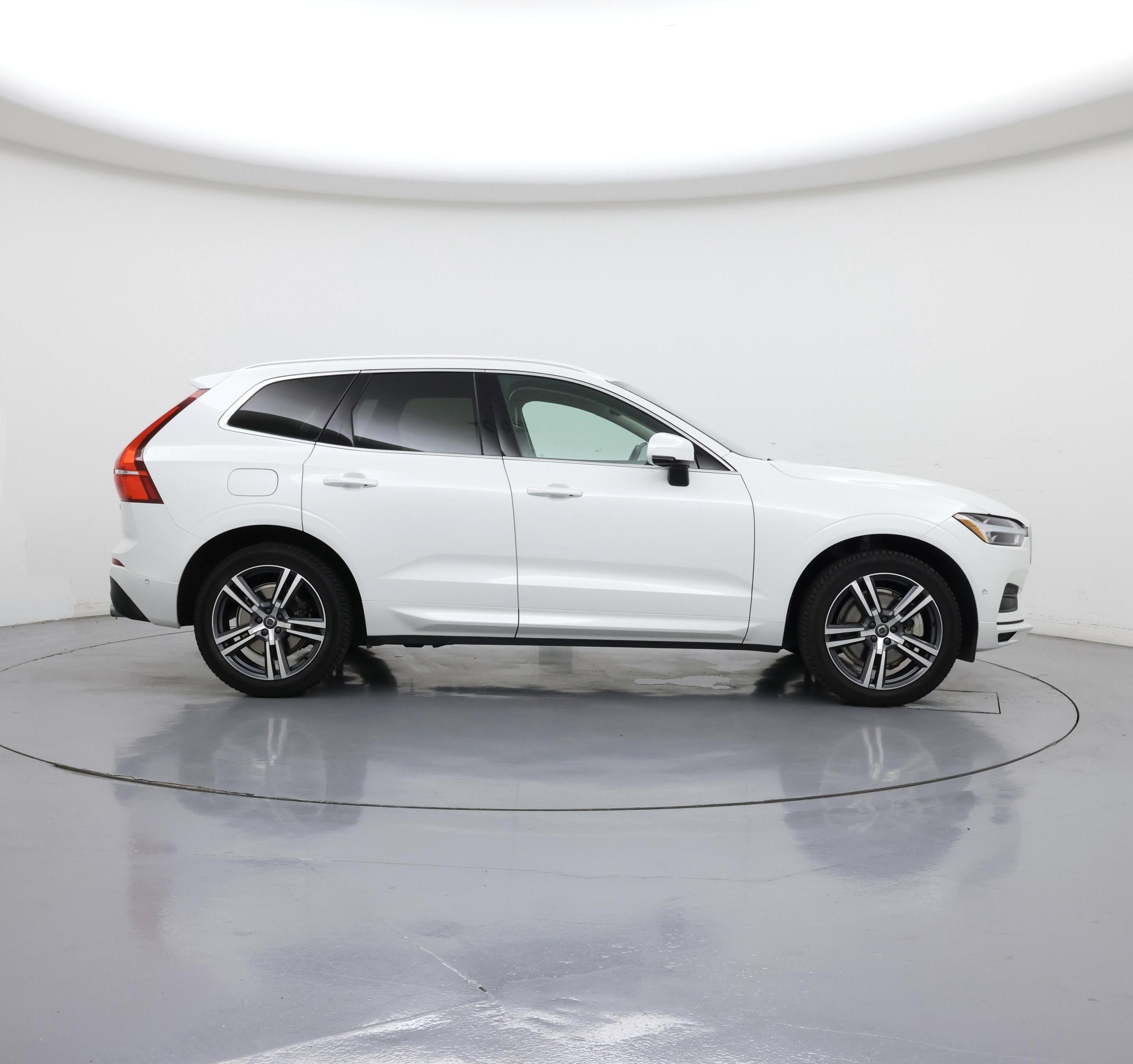 Thumbnail: 2019 Volvo XC60 - 7