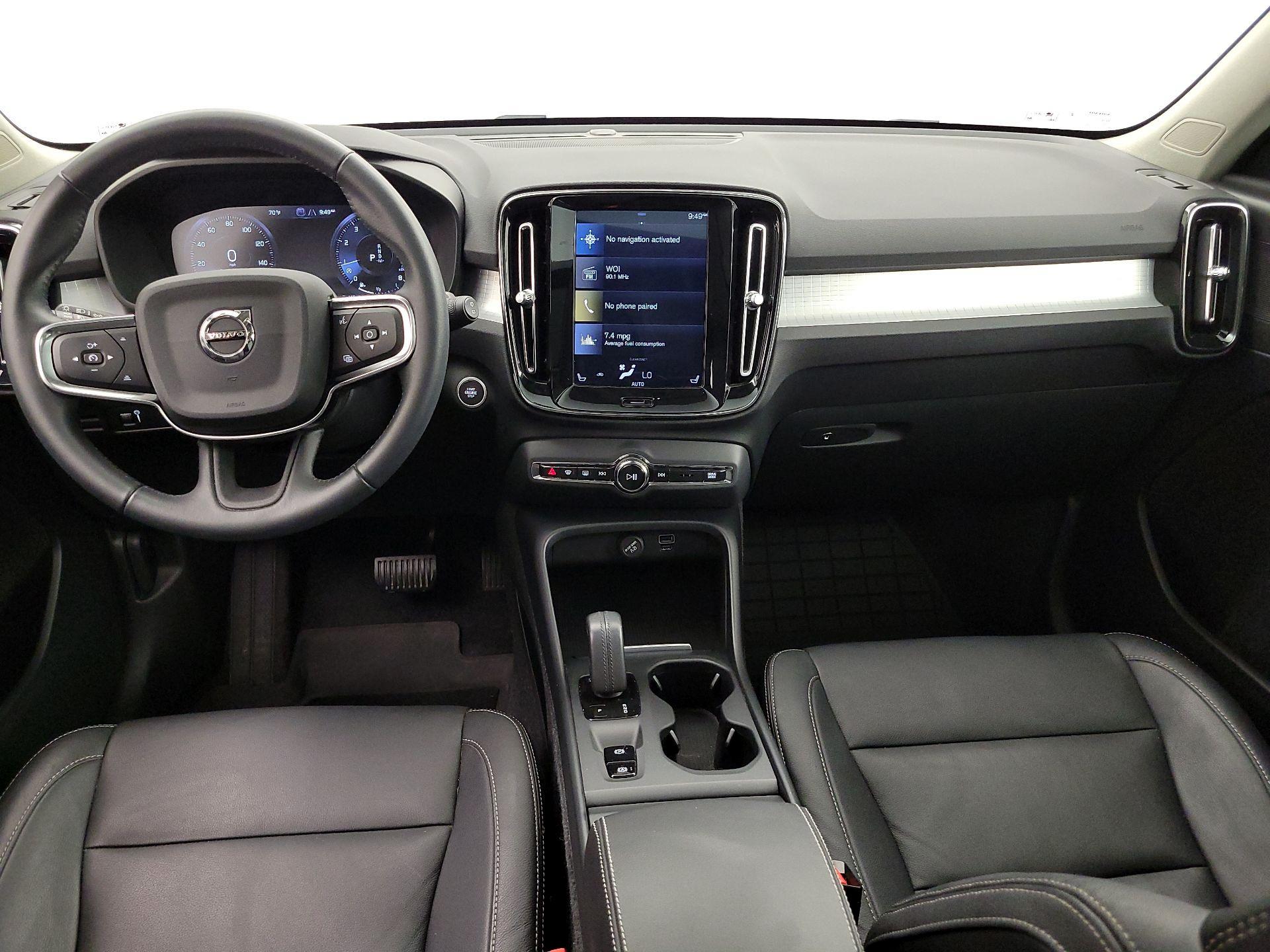 Thumbnail: 2019 Volvo XC40 - 9