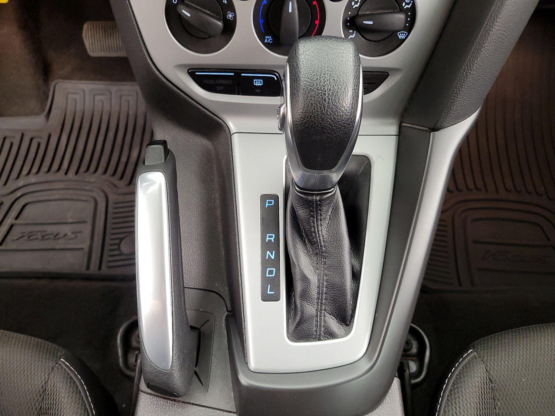 Thumbnail: 2014 Ford Focus - 16