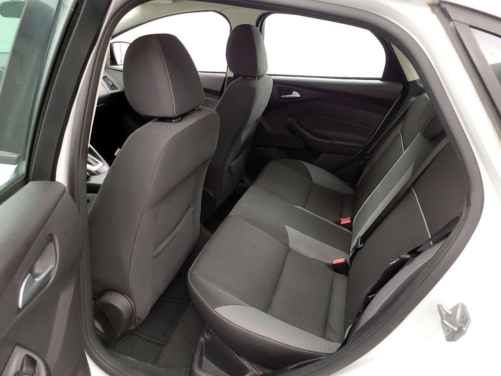 Thumbnail: 2014 Ford Focus - 18