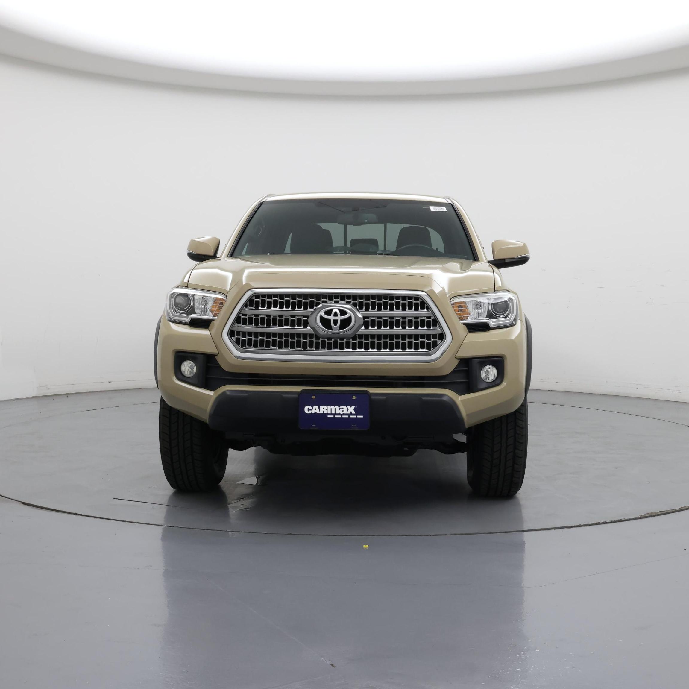 Thumbnail: 2017 Toyota Tacoma - 5