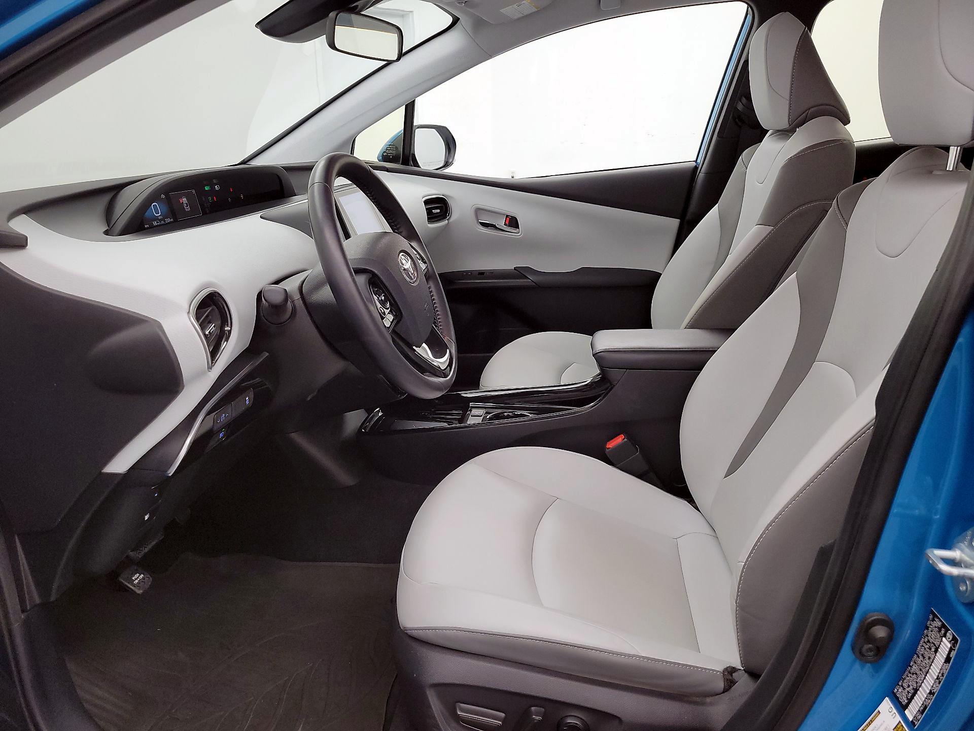 Thumbnail: 2021 Toyota Prius Prime - 11