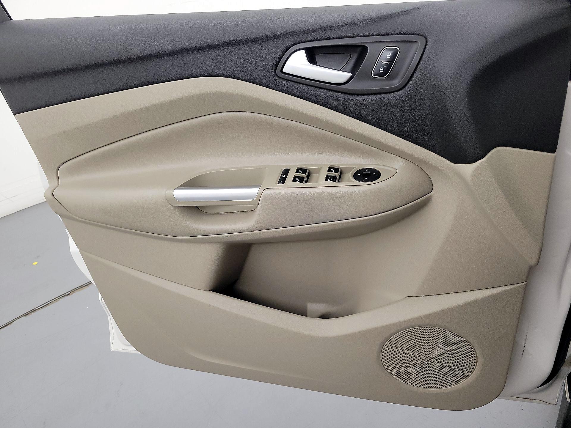 Thumbnail: 2017 Ford C-Max - 12