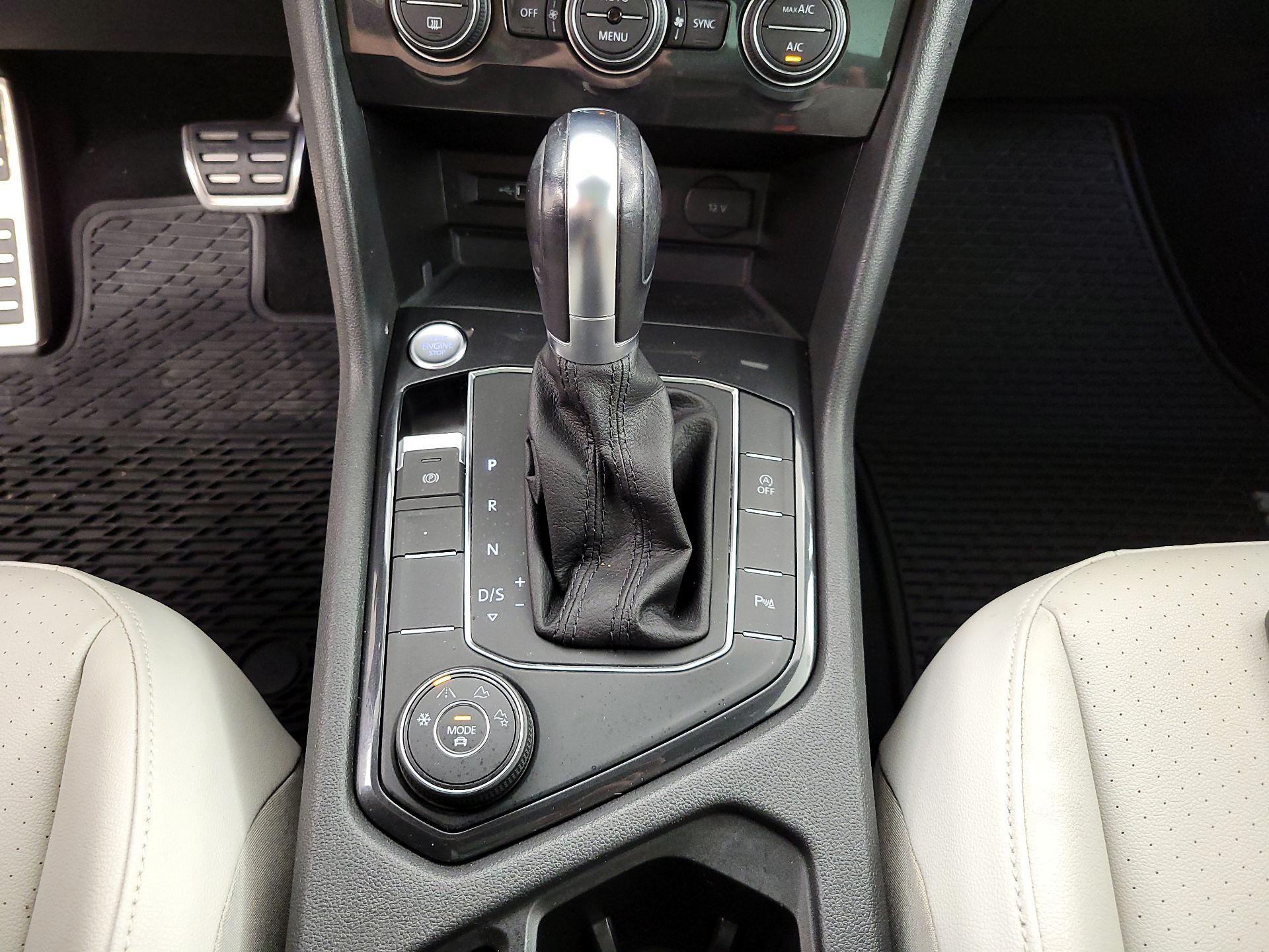 Thumbnail: 2019 Volkswagen Tiguan - 18