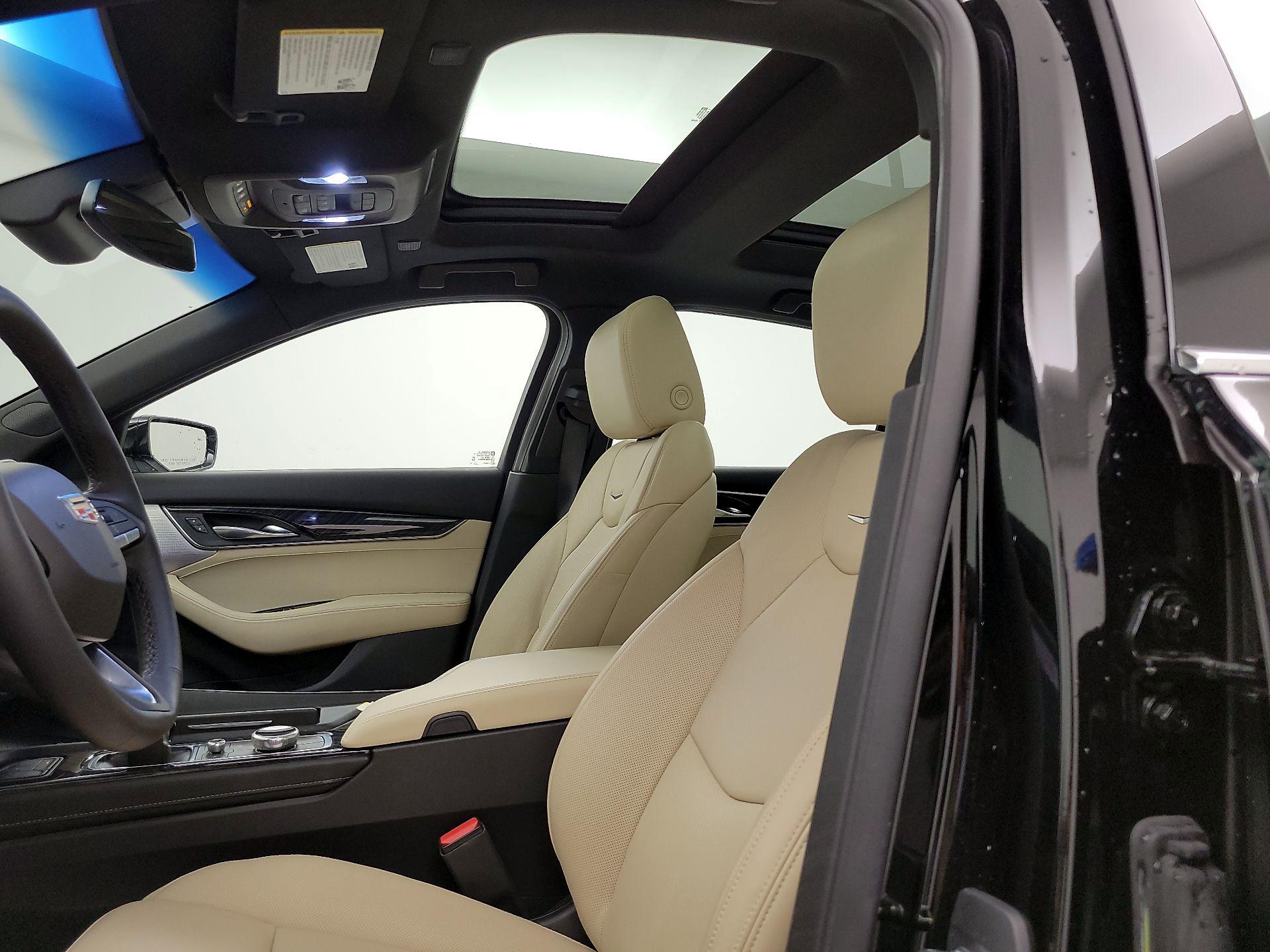 Thumbnail: 2022 Cadillac CT5 - 19