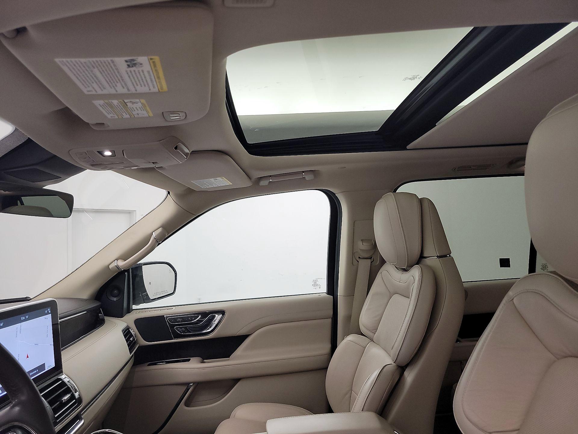 Thumbnail: 2019 Lincoln Navigator - 20