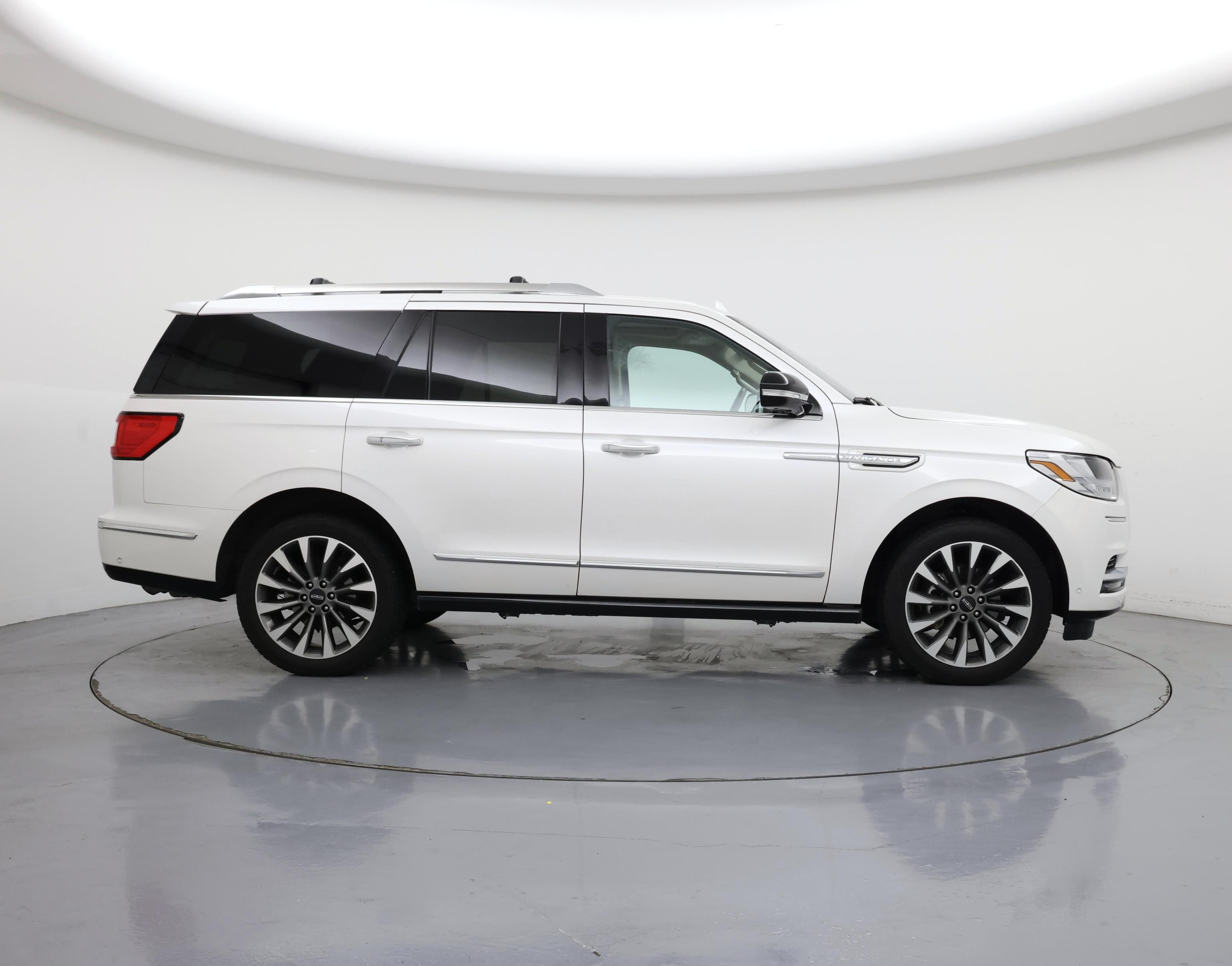 Thumbnail: 2019 Lincoln Navigator - 7